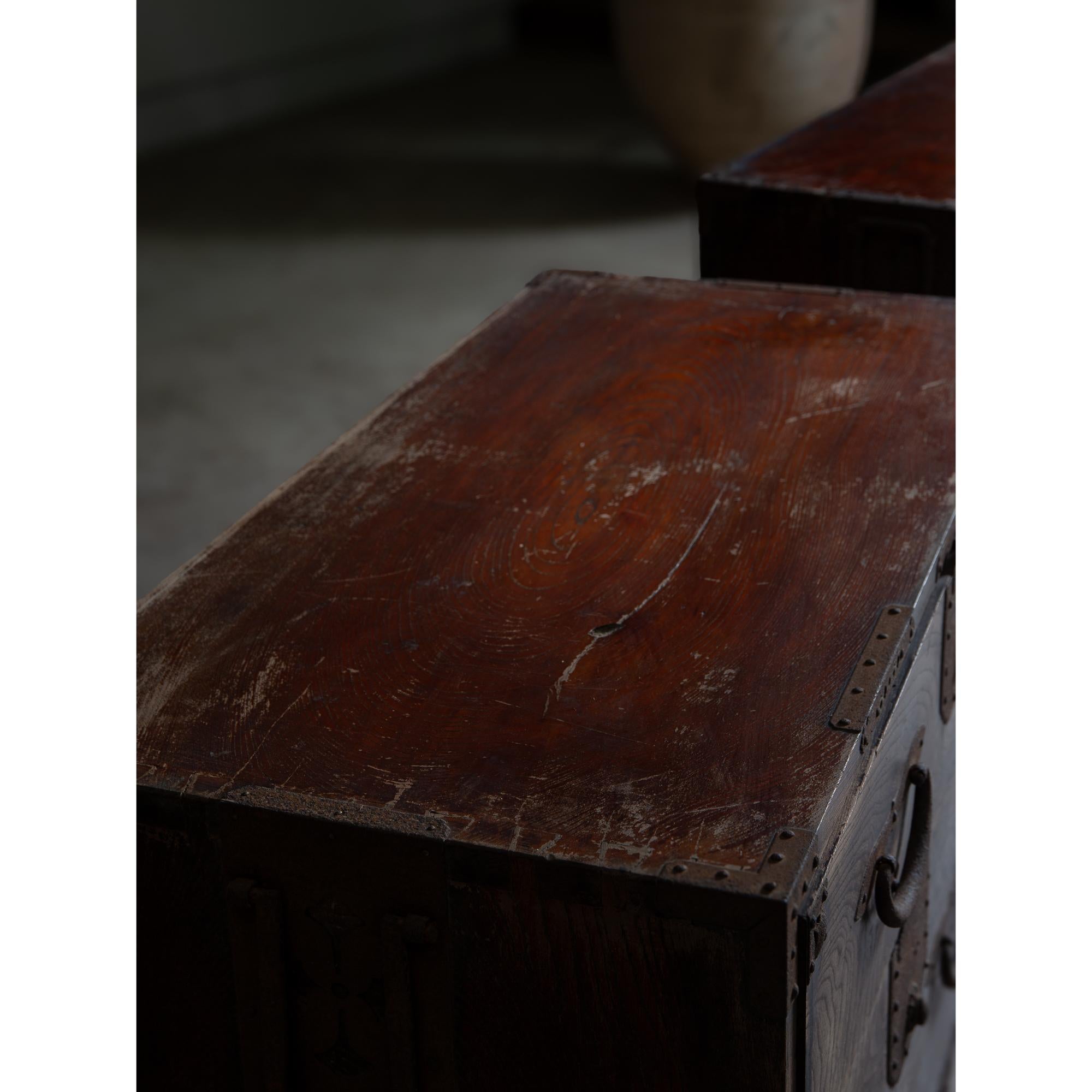 Cassettiera antica giapponese di epoca Meiji del 19° secolo keyaki tansu wabi sabi urushi 3
