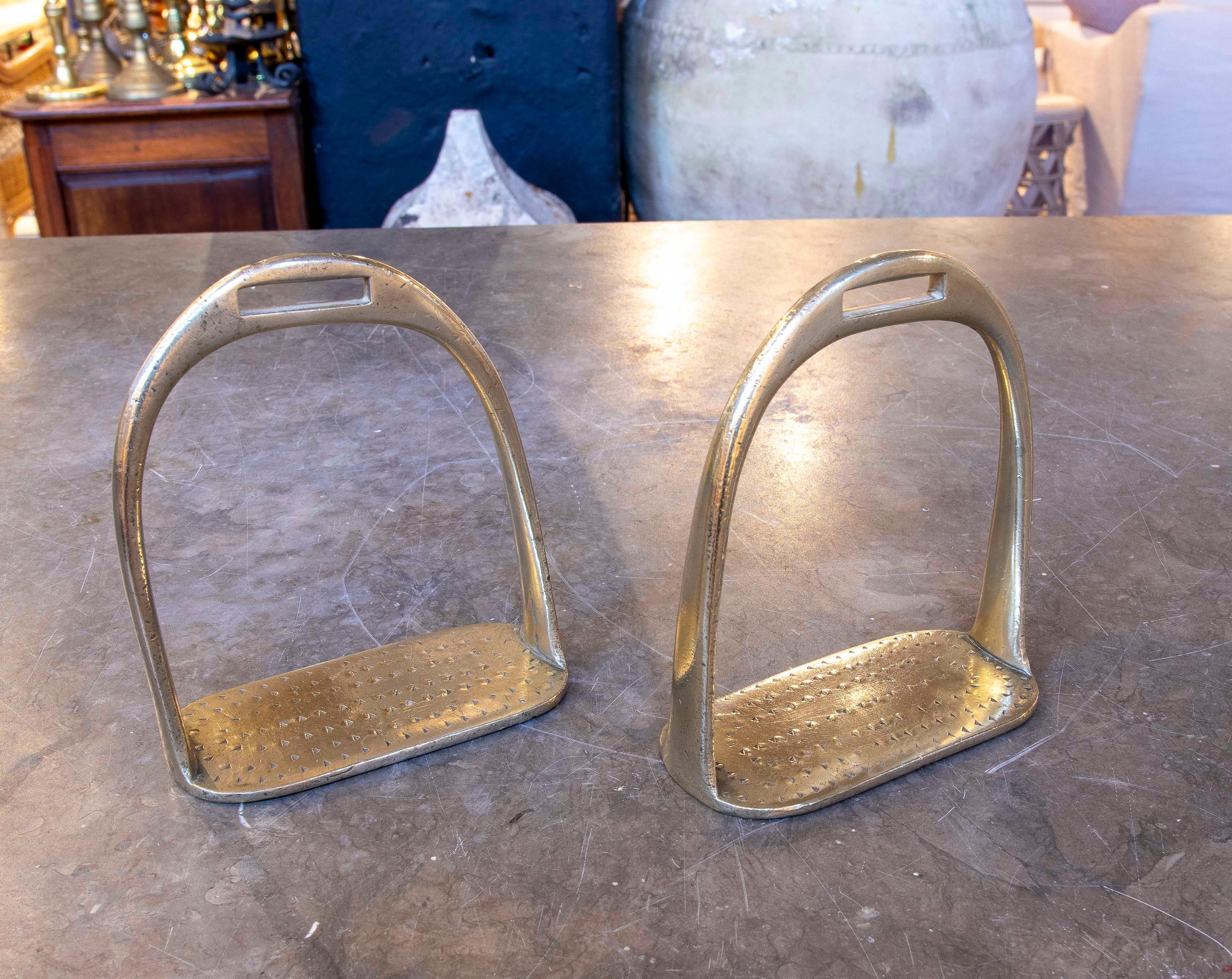 XIX Par de estribos de bronce de silla de montar de caballo Español en venta