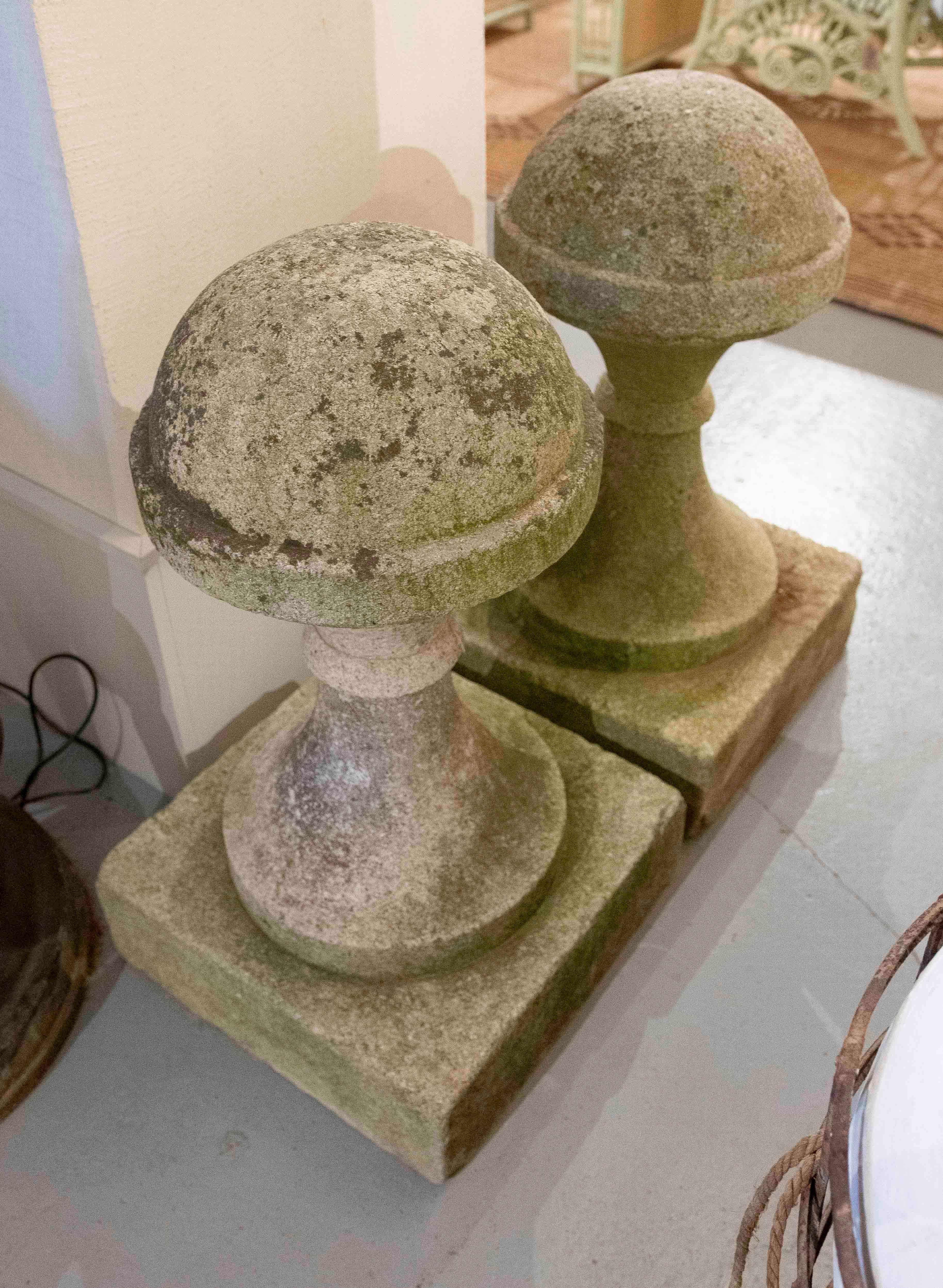 19. Paar portugiesische Bau-Granit-Finials im Zustand „Gut“ im Angebot in Marbella, ES