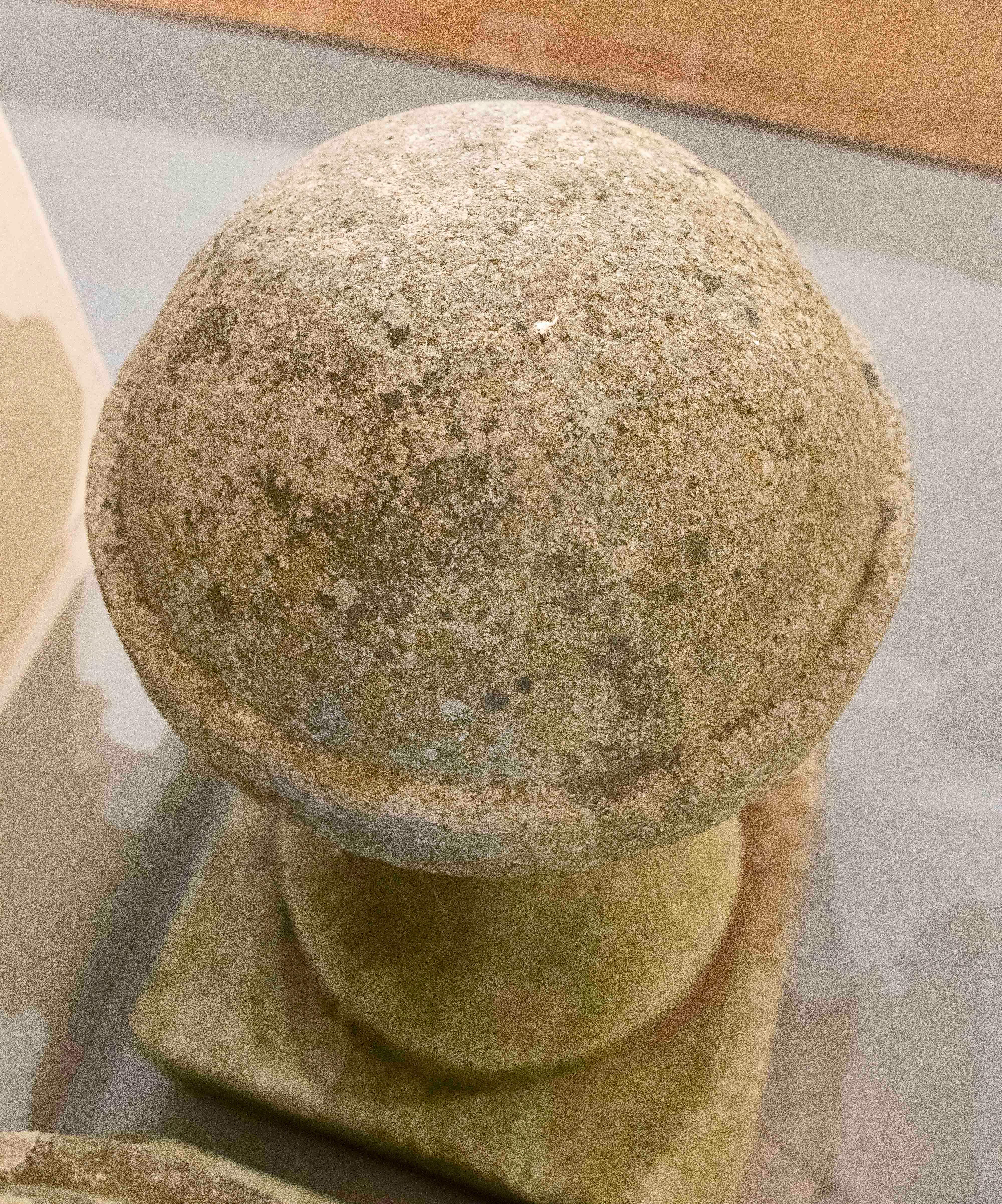19. Paar portugiesische Bau-Granit-Finials im Angebot 2