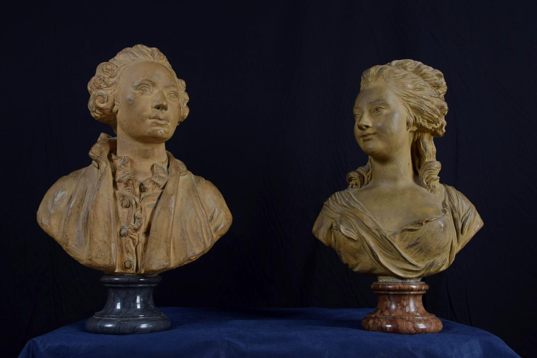 Francese XIX secolo, Coppia di busti francesi in terracotta in vendita