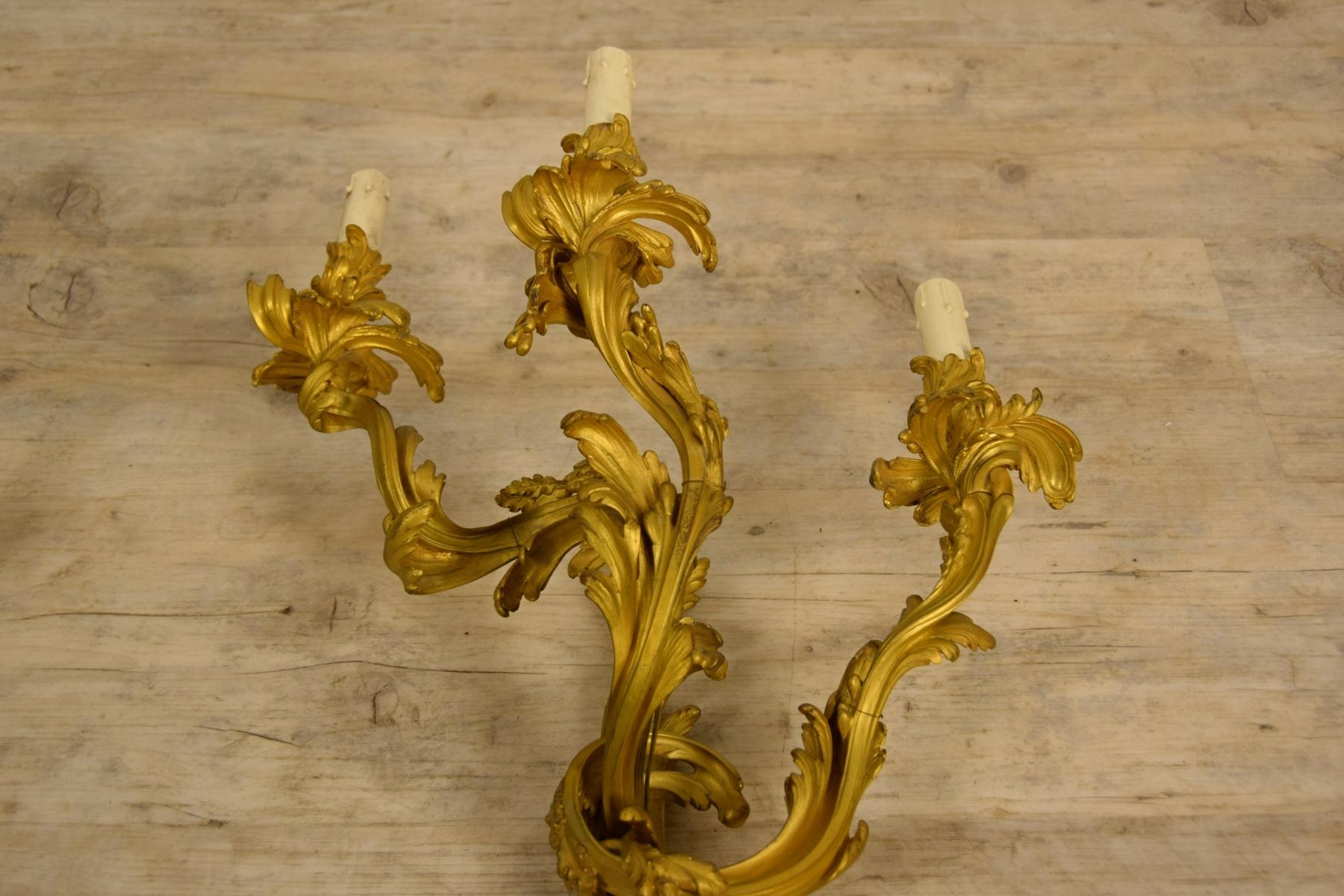 19th Century Pair of Three-Light Gilt Bronze French Louis XV Style Appliques For Sale 11