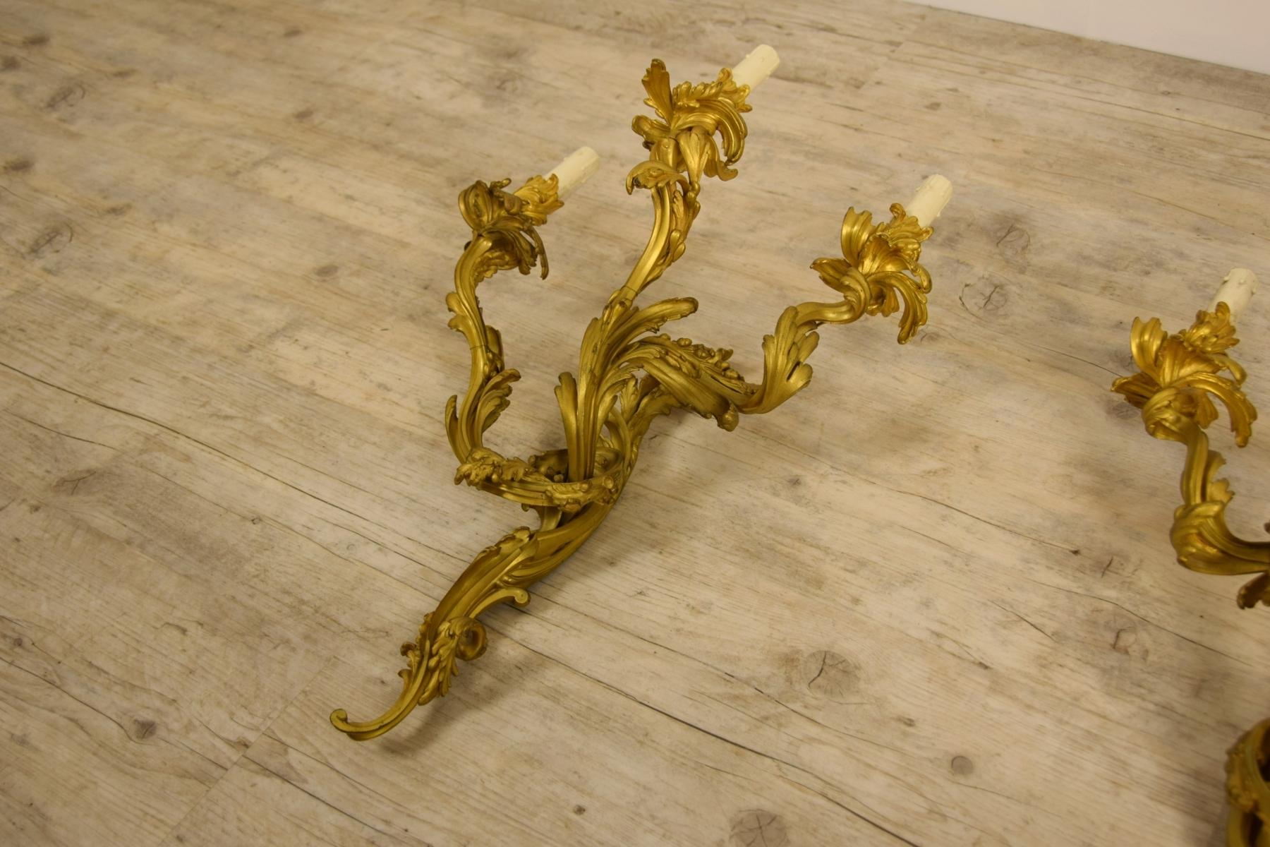 19th Century Pair of Three-Light Gilt Bronze French Louis XV Style Appliques For Sale 18
