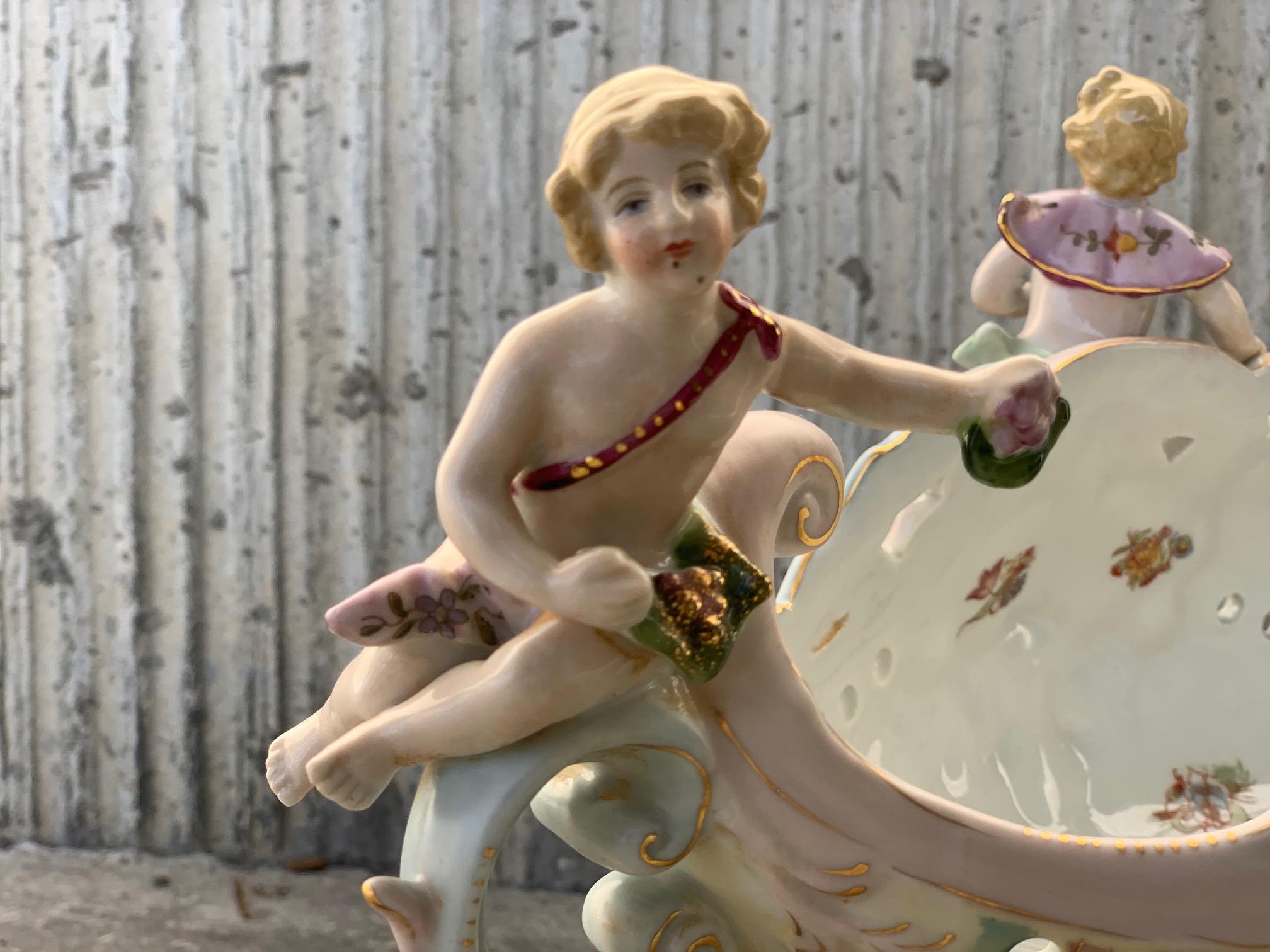 Rococó Porzellan Figural Cherub Jardinière oder Centerpiece Schale von Meissen im Angebot 9