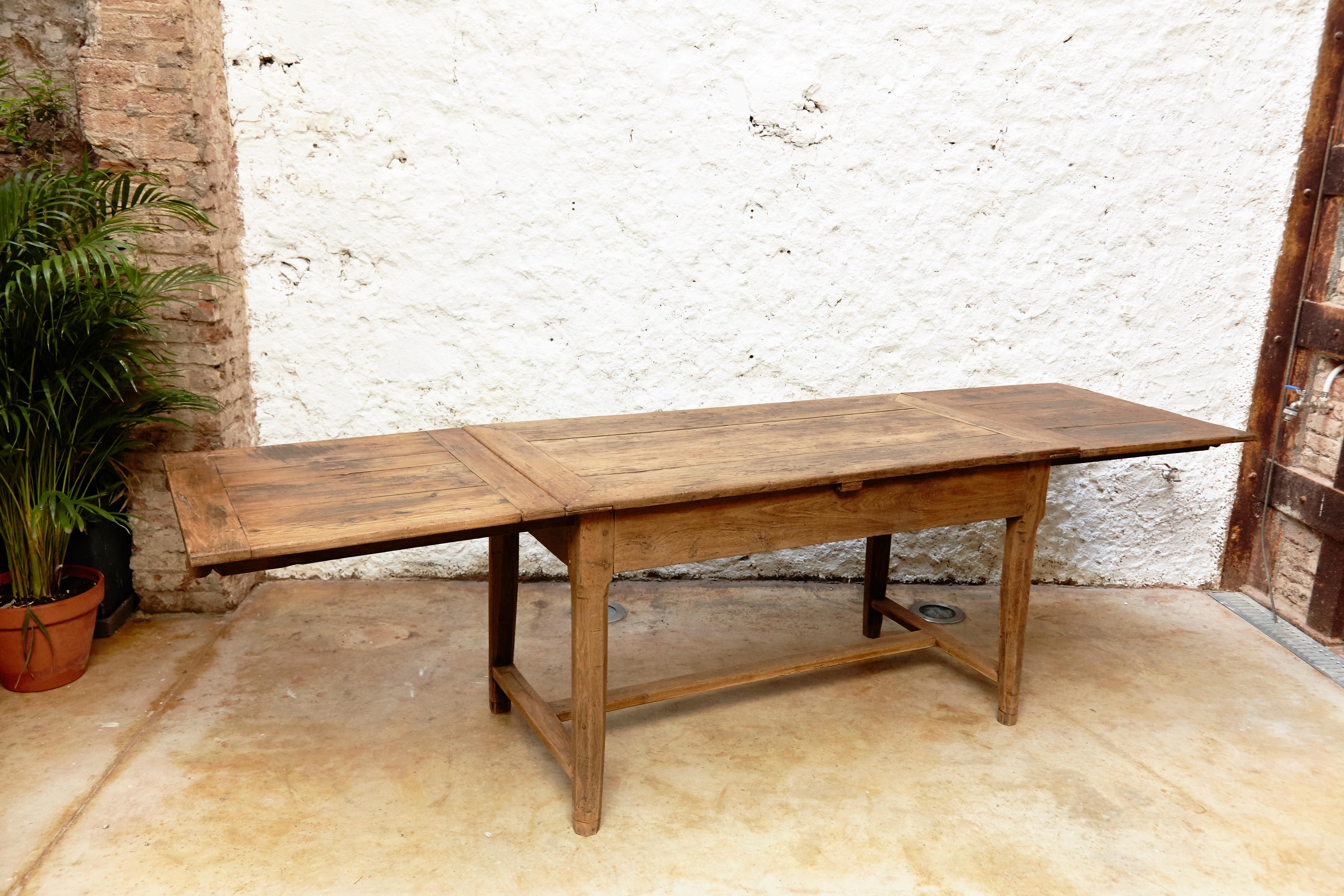 Wood 19th Century Rustic Extensible Popular Oak Dining Table