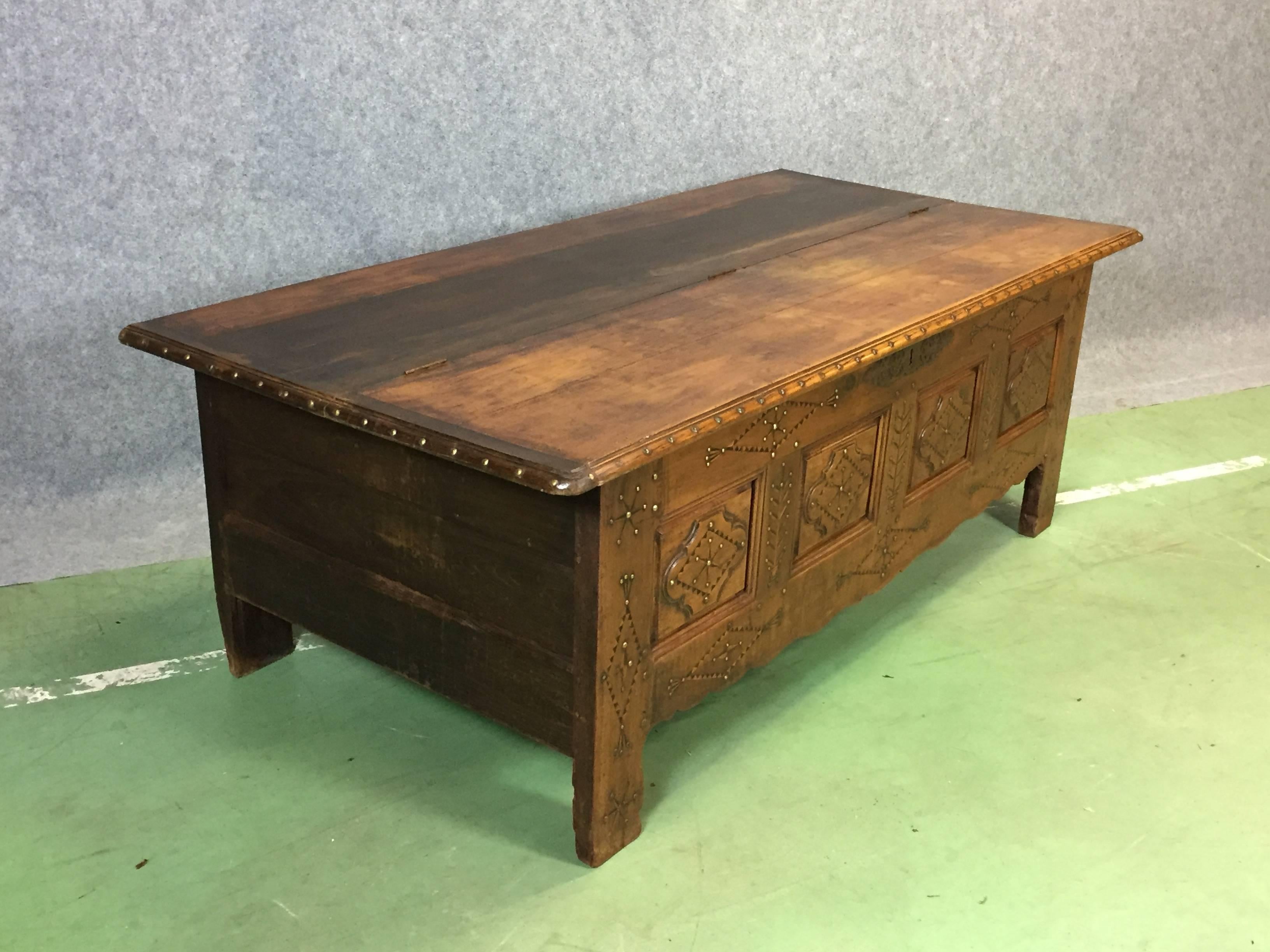 19th Century Rustic Fruitwood Bench Coffer For Sale 2