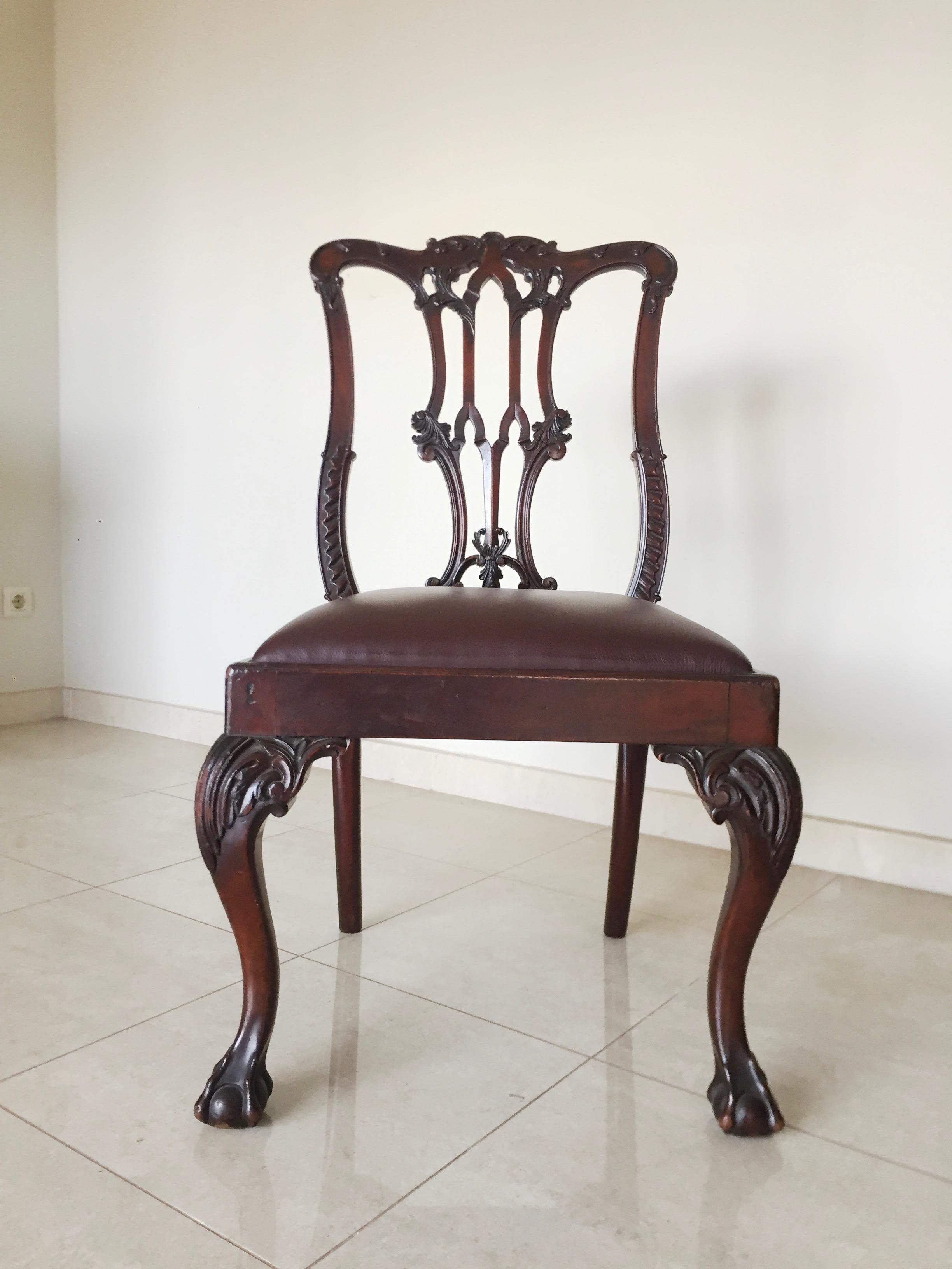 Chippendale Ball & Claw Mahogany Wood Dining Armchairs and Chairs, 19th Century For Sale 5