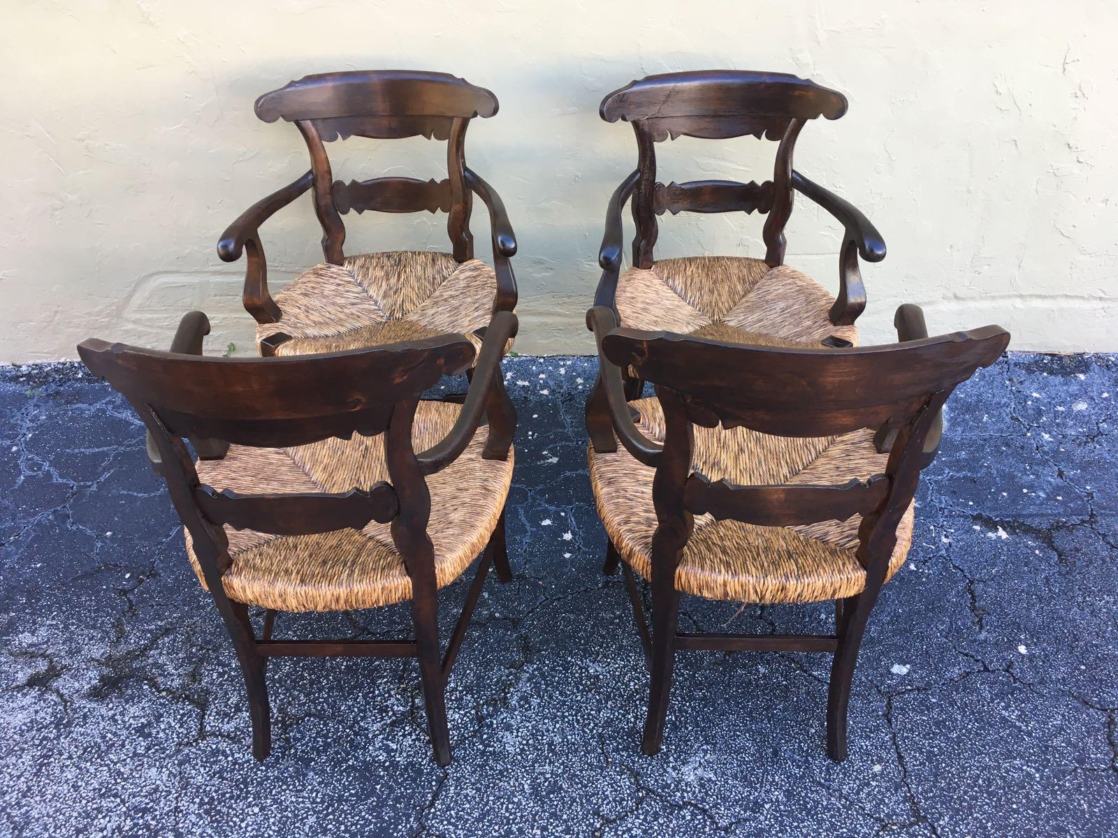 Canne 19e Ensemble de quatre fauteuils Anglo à large assise cannée en vente