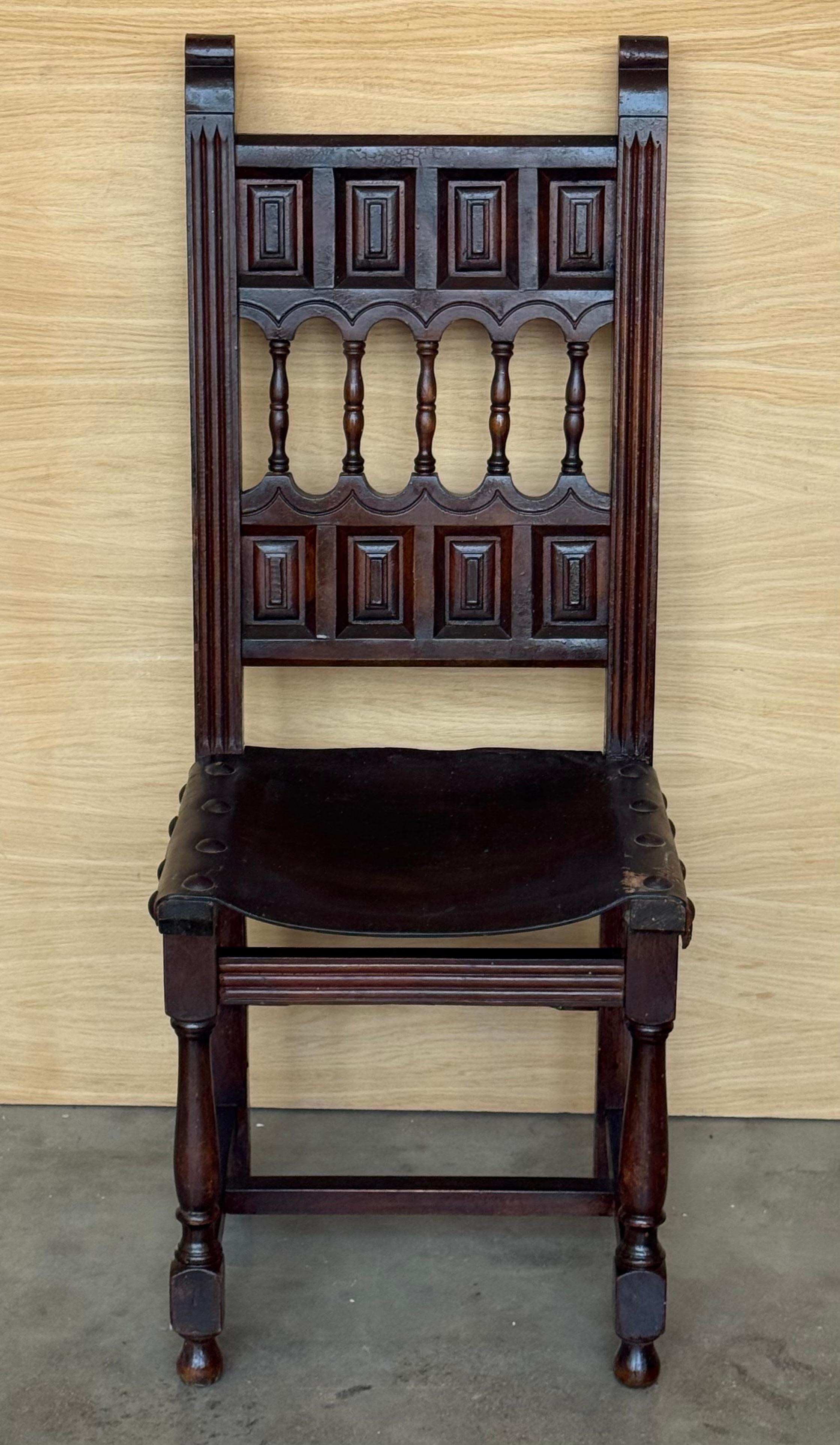 Spanish Colonial 19th Set of Six Spanish Carved Chairs with Leather Seat and Back For Sale
