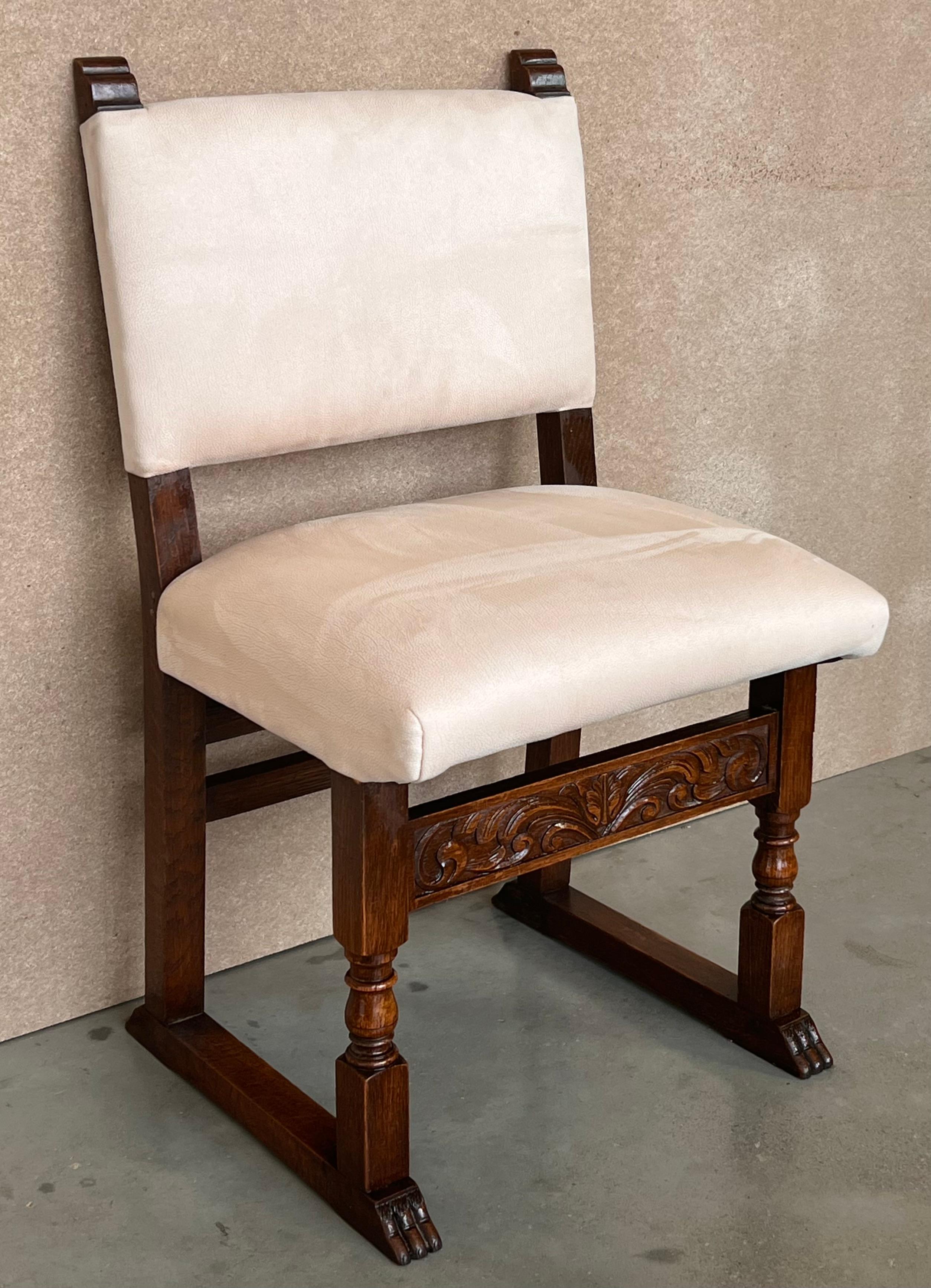 Spanish Colonial 19th Set of Six Spanish Carved Walnut Dining Chairs For Sale