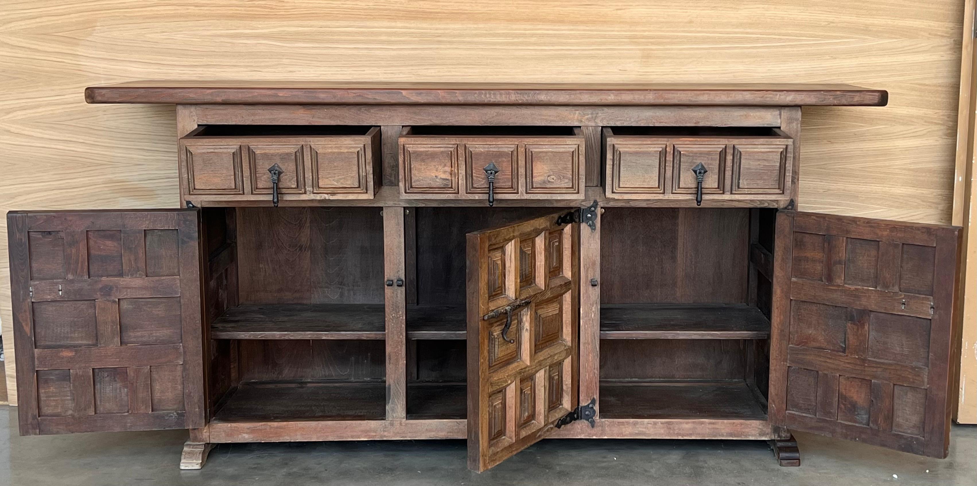 19th Spanish Baroque Carved Walnut Tuscan Three Drawer Credenza or Buffet For Sale 3