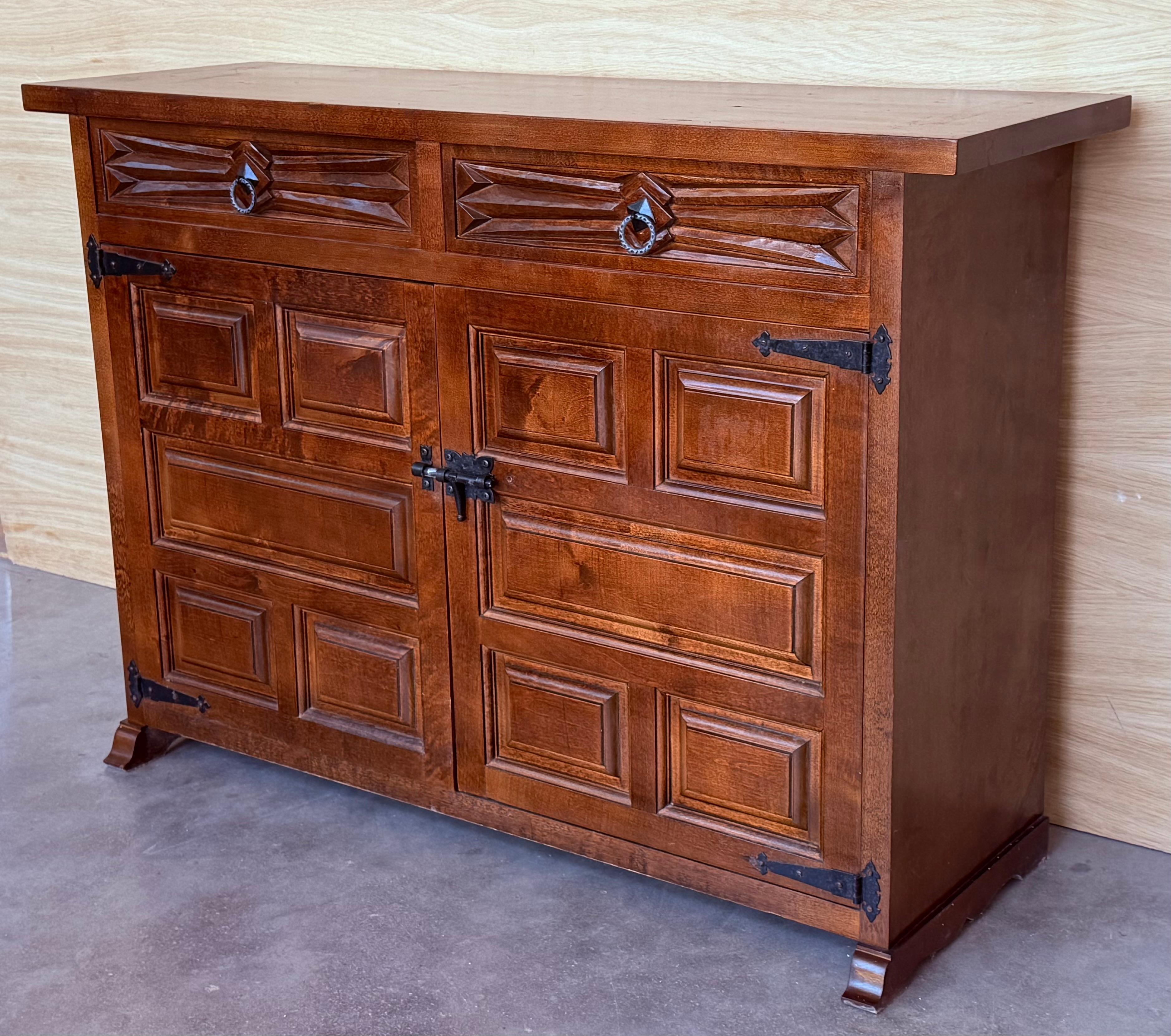 19th Century 19th Spanish Baroque Carved Walnut Tuscan Three Drawers Credenza or Buffet For Sale