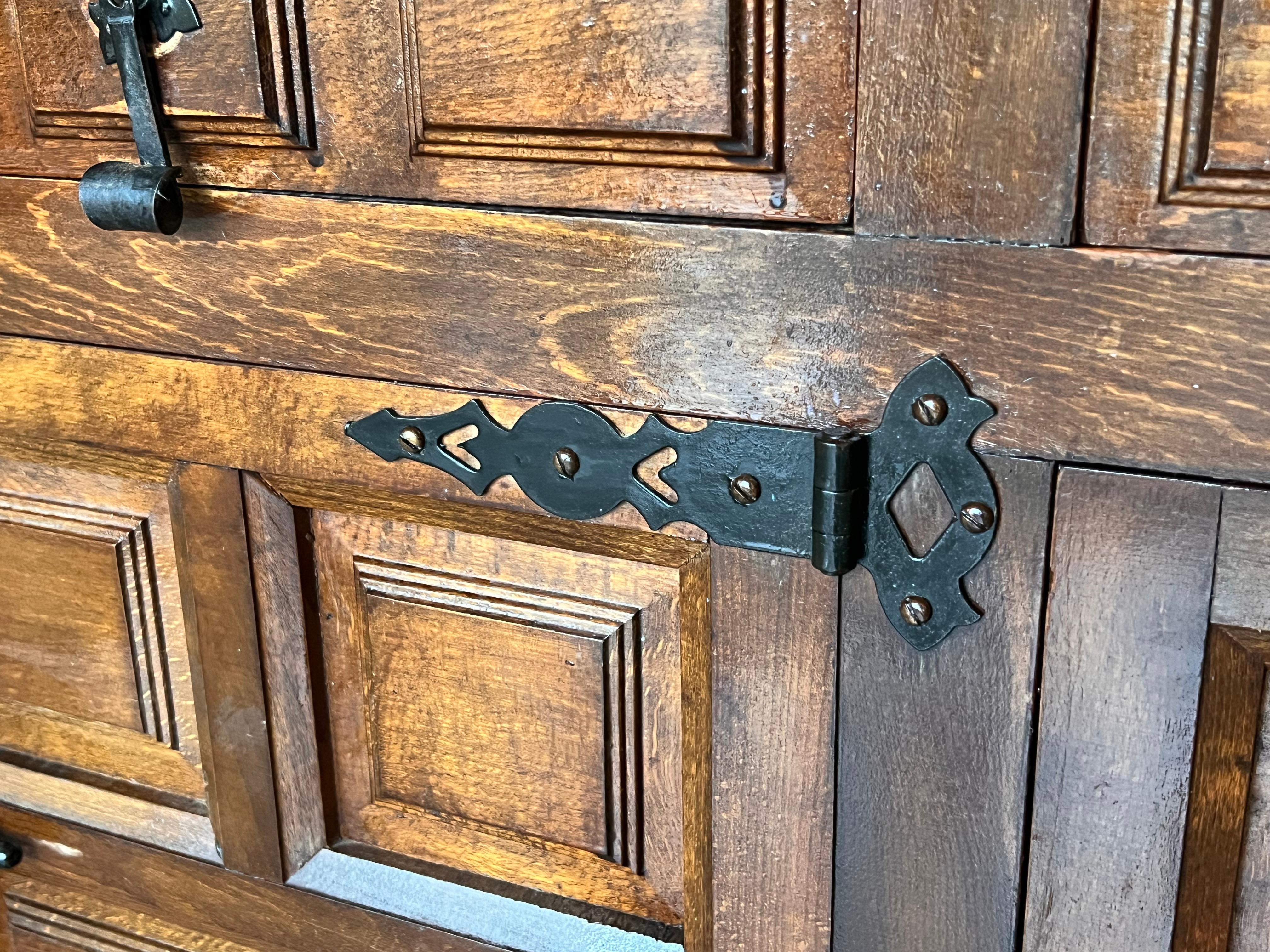 19th Spanish Baroque Carved Walnut Tuscan Three Drawers Credenza or Buffet For Sale 3