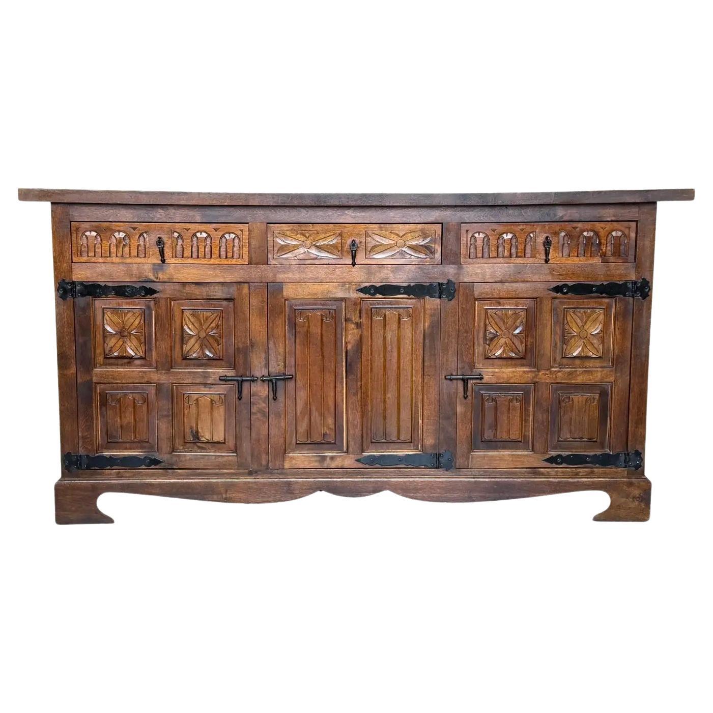 19th Spanish Baroque Carved Walnut Tuscan Three Drawers Credenza or Buffet