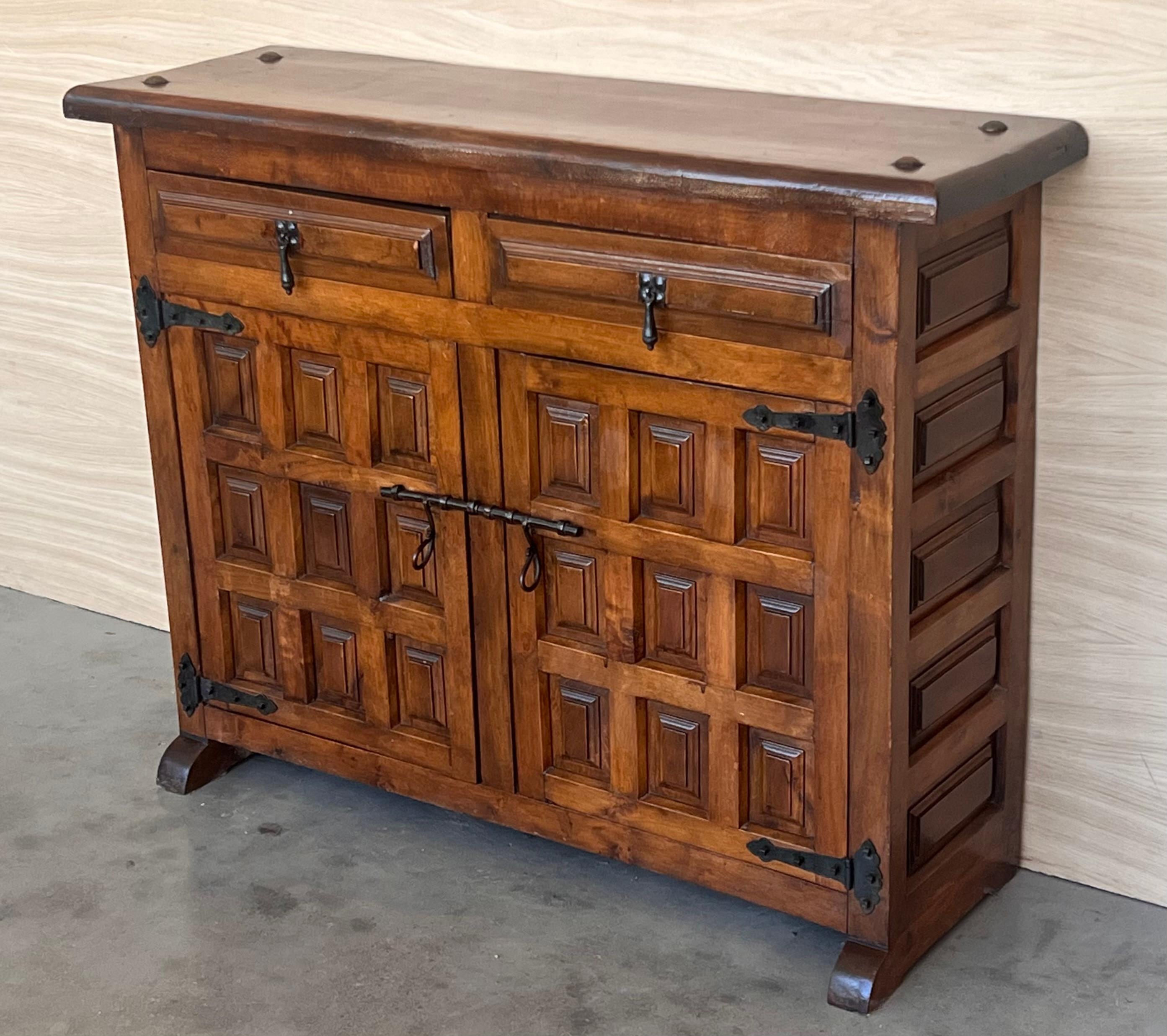19th Spanish Baroque Carved Walnut Tuscan Two Drawer Credenza or Buffet In Good Condition For Sale In Miami, FL