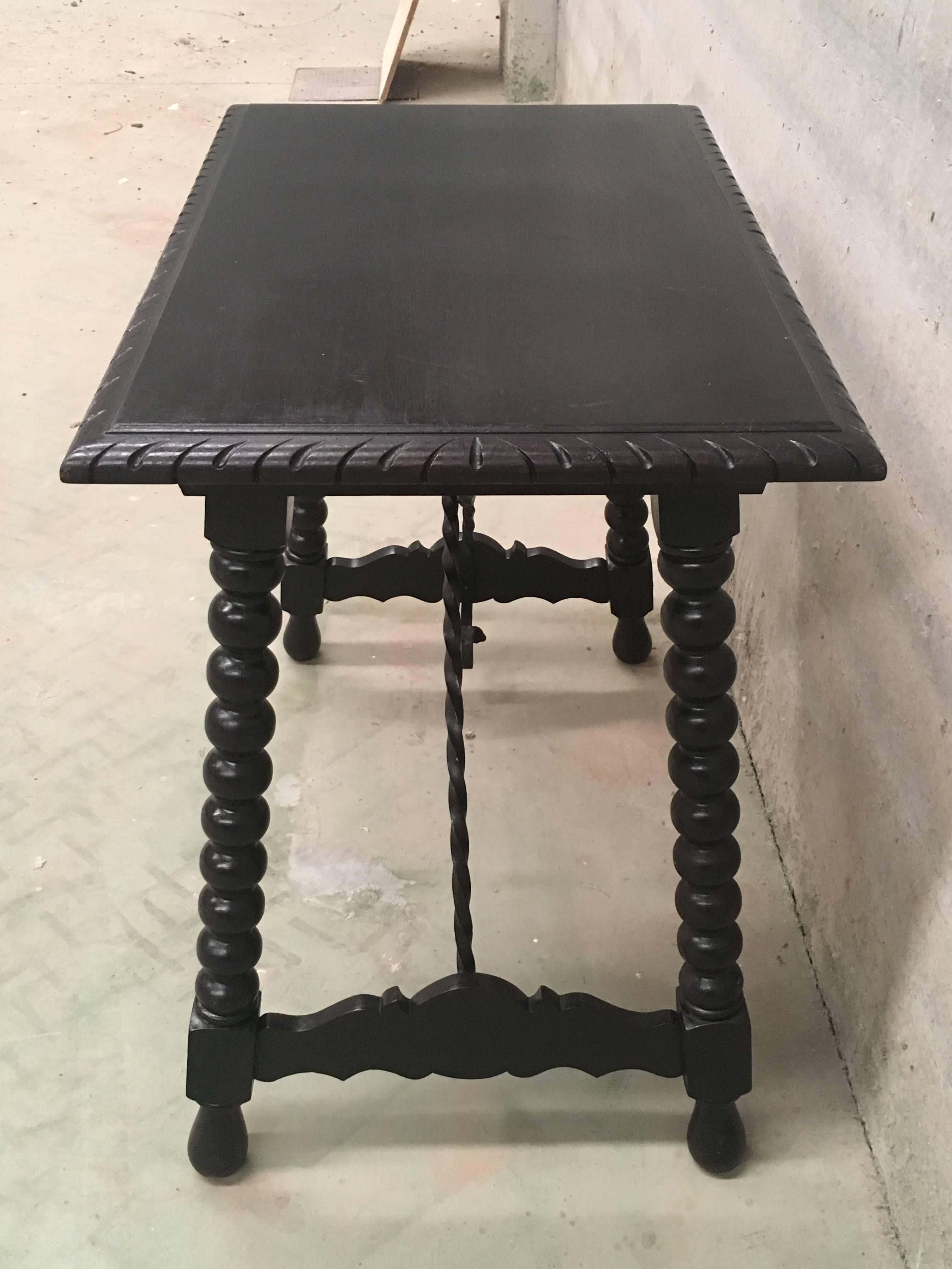 19th Spanish Baroque Side Table with Iron Stretcher and Carved Top in Walnut 2