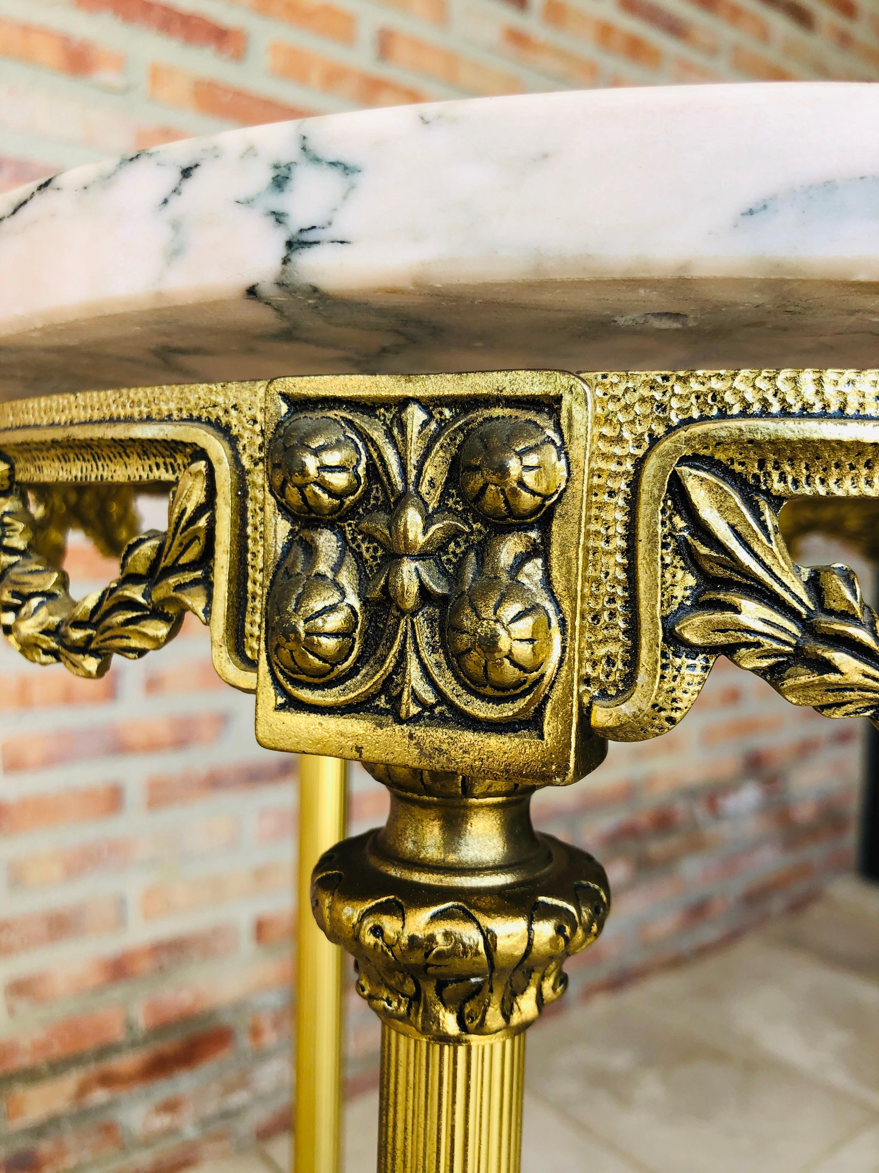 19th Century Spanish Bronze and Brass Gilded Side Table with White Marbles Top For Sale 5