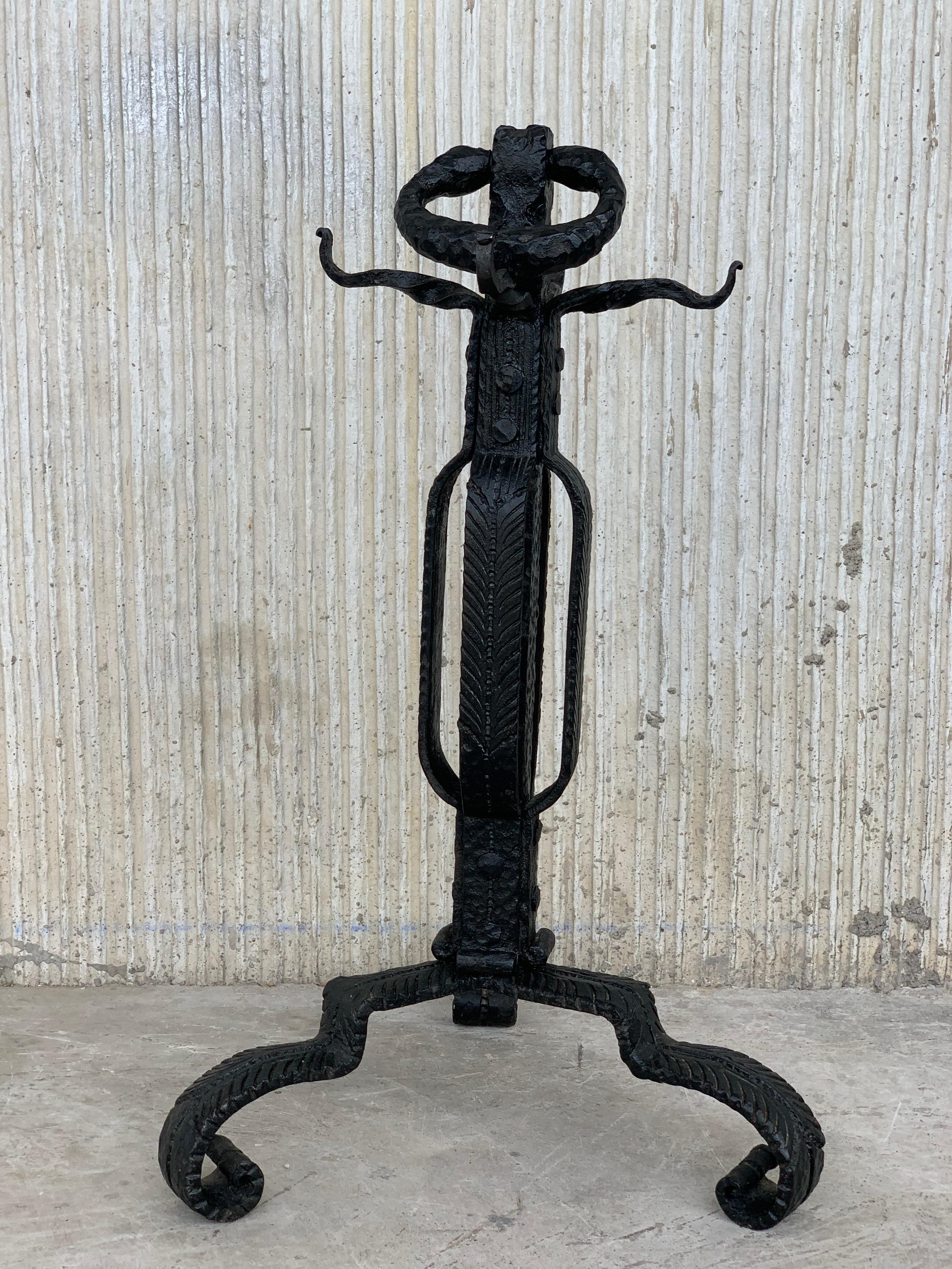 19th Century Spanish Brutalist Handwrought Iron Fireplace Tool Set In Excellent Condition In Miami, FL