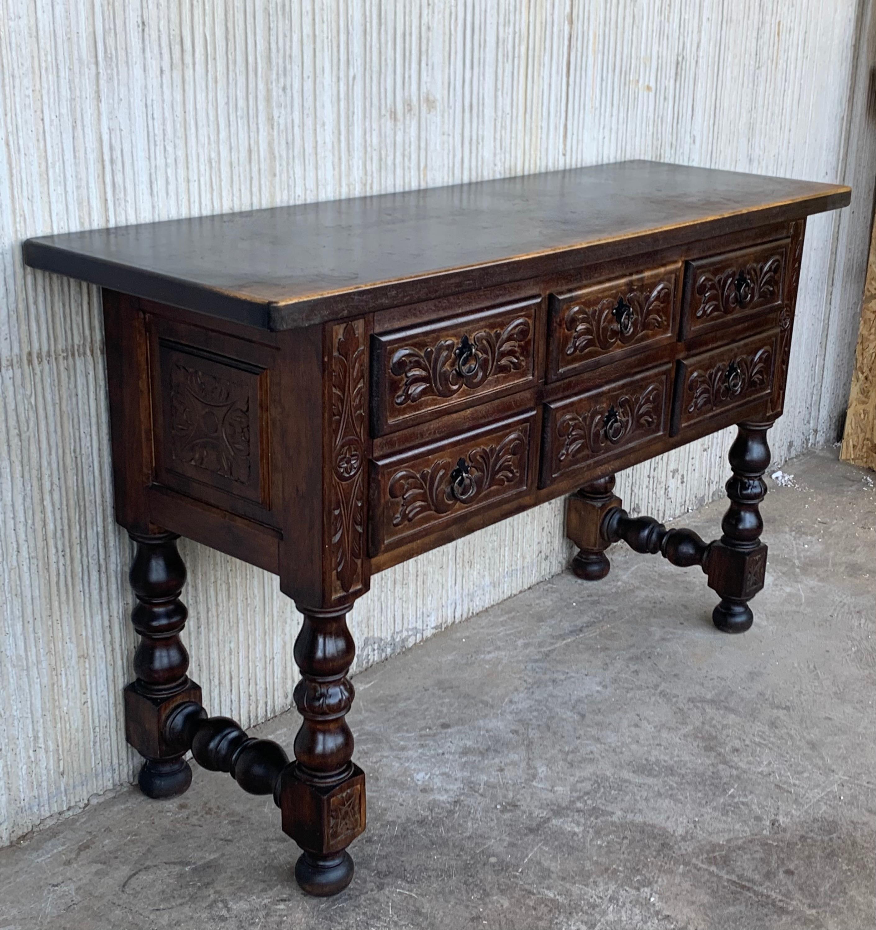 20th Century 19th Spanish Carved Console with Six Drawers and Turned Legs