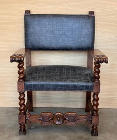 Fauteuil en noyer sculpté espagnol du XIXe siècle avec nouveau cuir noir et colonnes Solomon