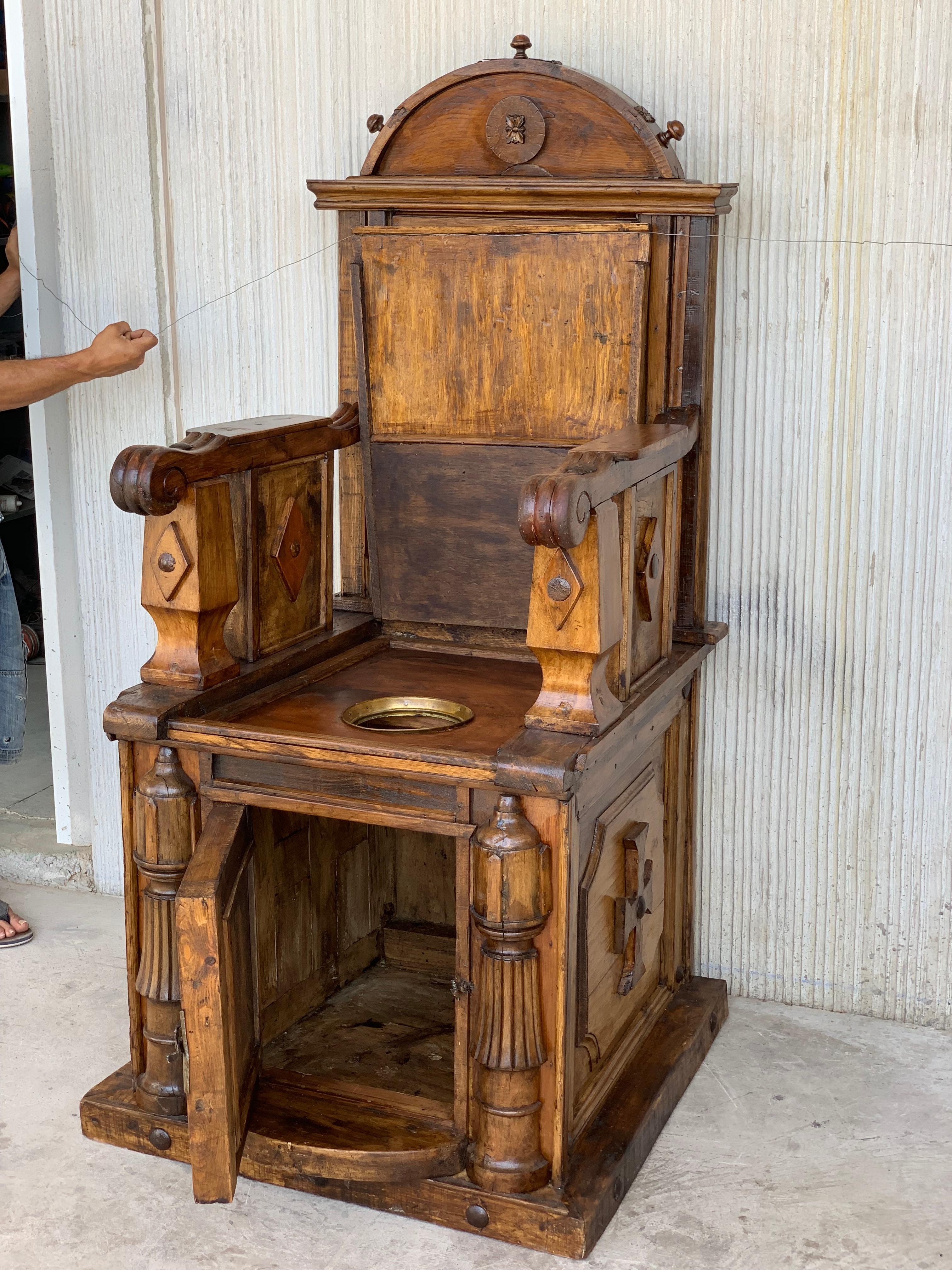19th Century Spanish Carved Walnut Throne Armchair 2