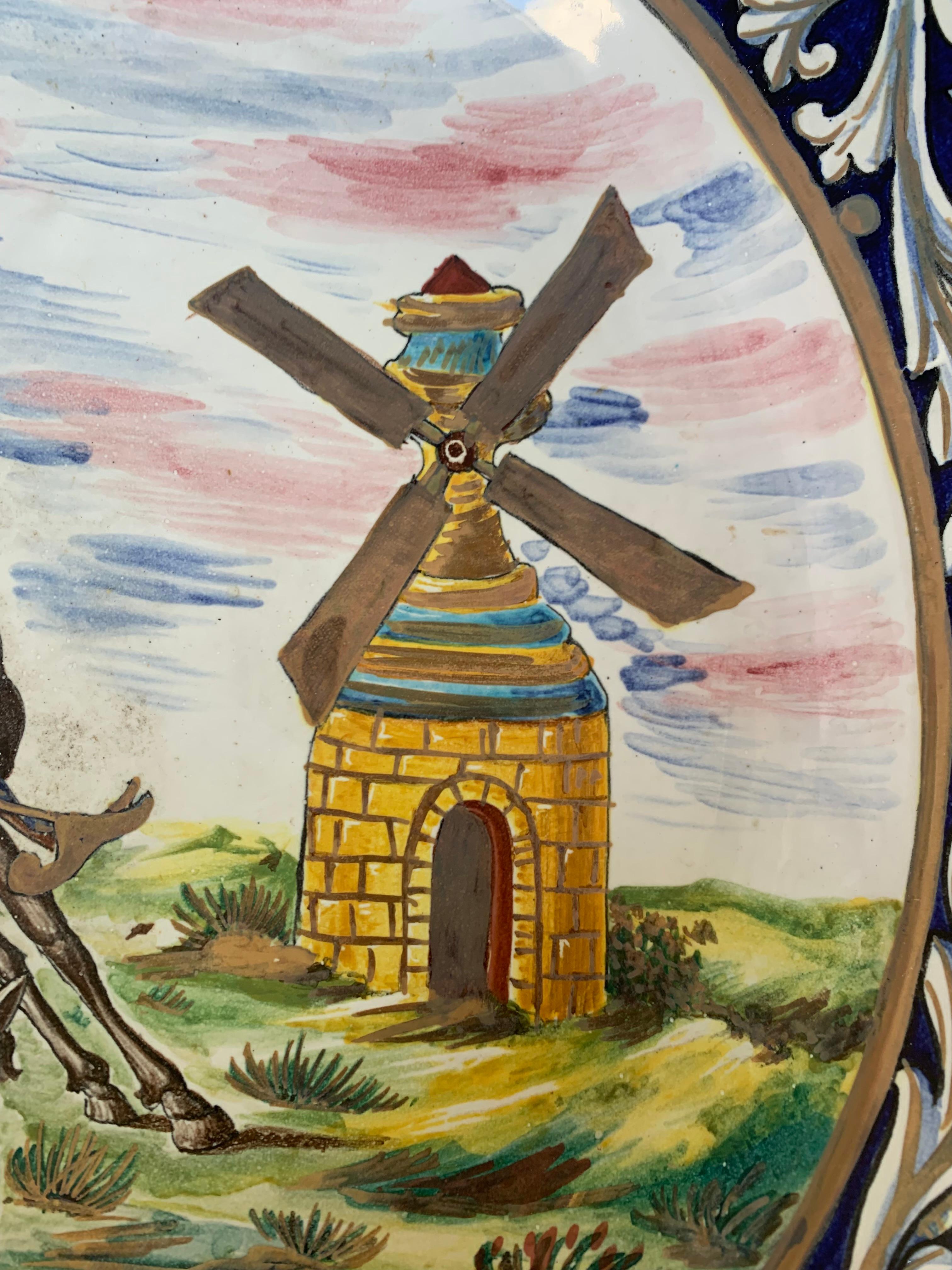 Dekorativer spanischer Platzteller aus dem 19. Jahrhundert mit der Darstellung des Don Quixote (Keramik) im Angebot