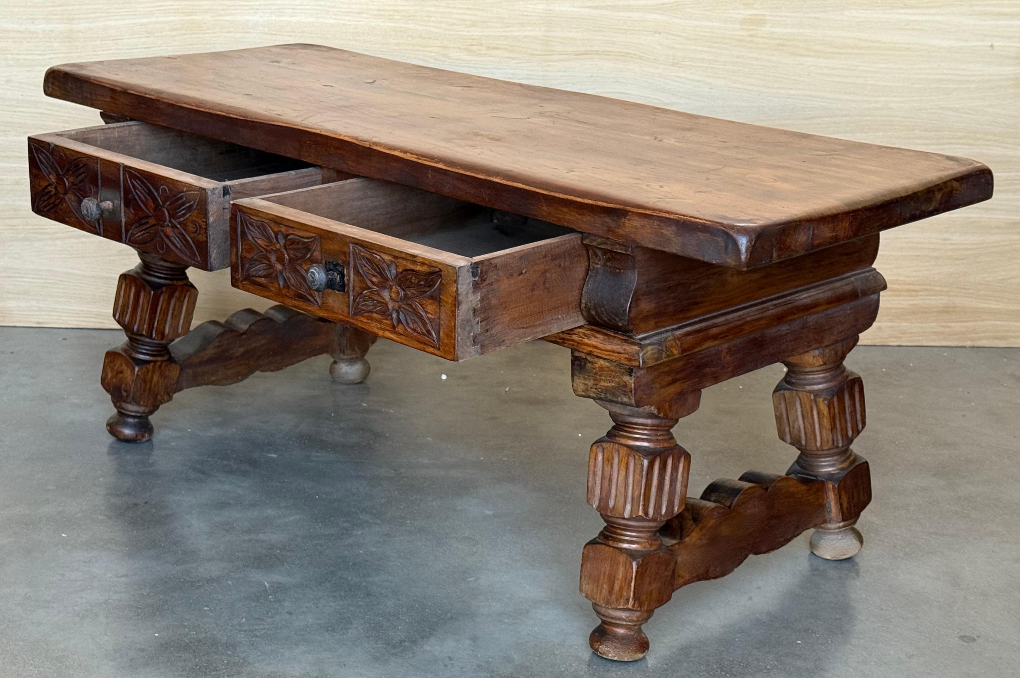 19th Spanish Low Console Table with Solomonic Legs & Two Carved Drawers In Good Condition For Sale In Miami, FL
