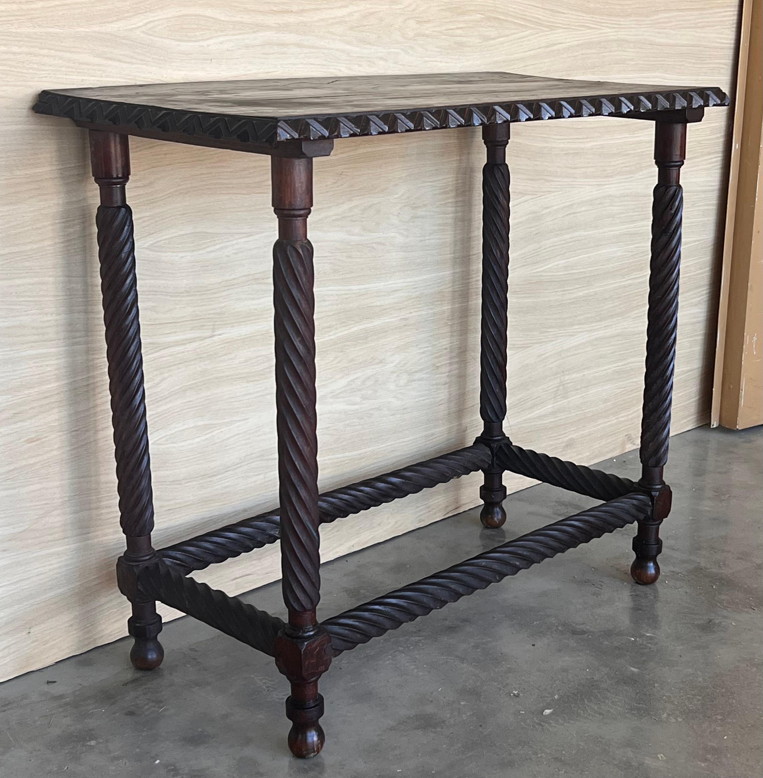 Iron 19th Spanish Side Table with Cared Turned Legs and carved edges For Sale