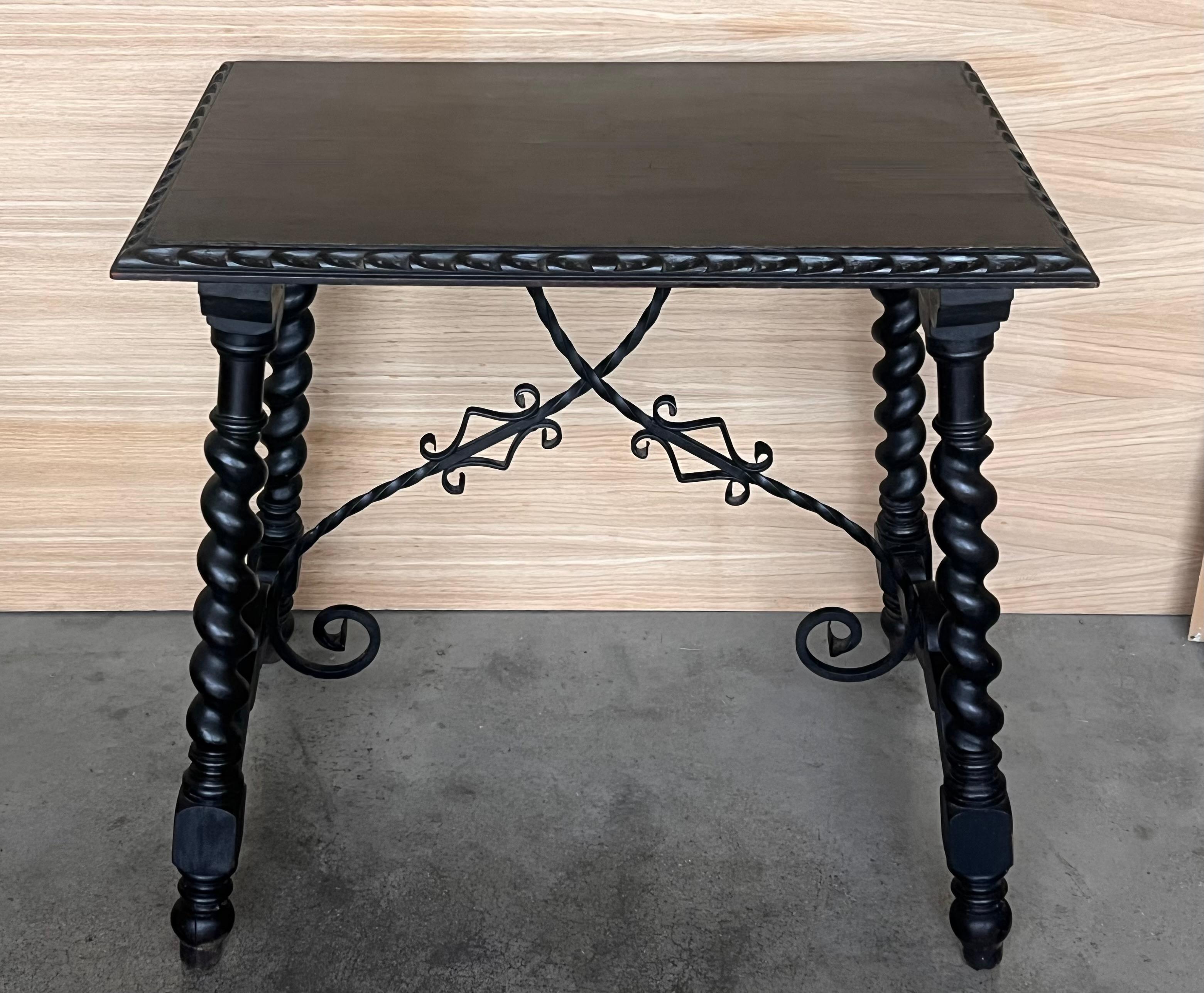 19th Spanish Side Table with Cared Turned Legs and Iron Stretcher In Good Condition For Sale In Miami, FL