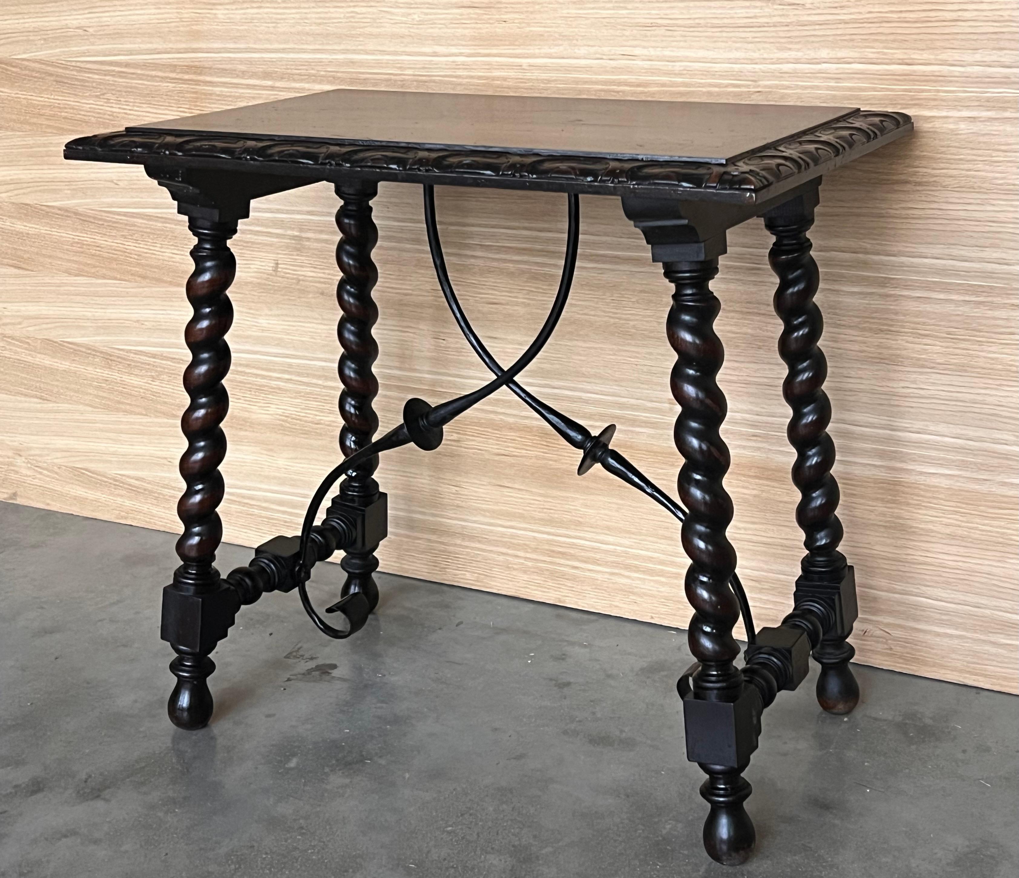 19th Spanish Side Table with Cared Turned Legs and Iron Stretcher In Good Condition For Sale In Miami, FL