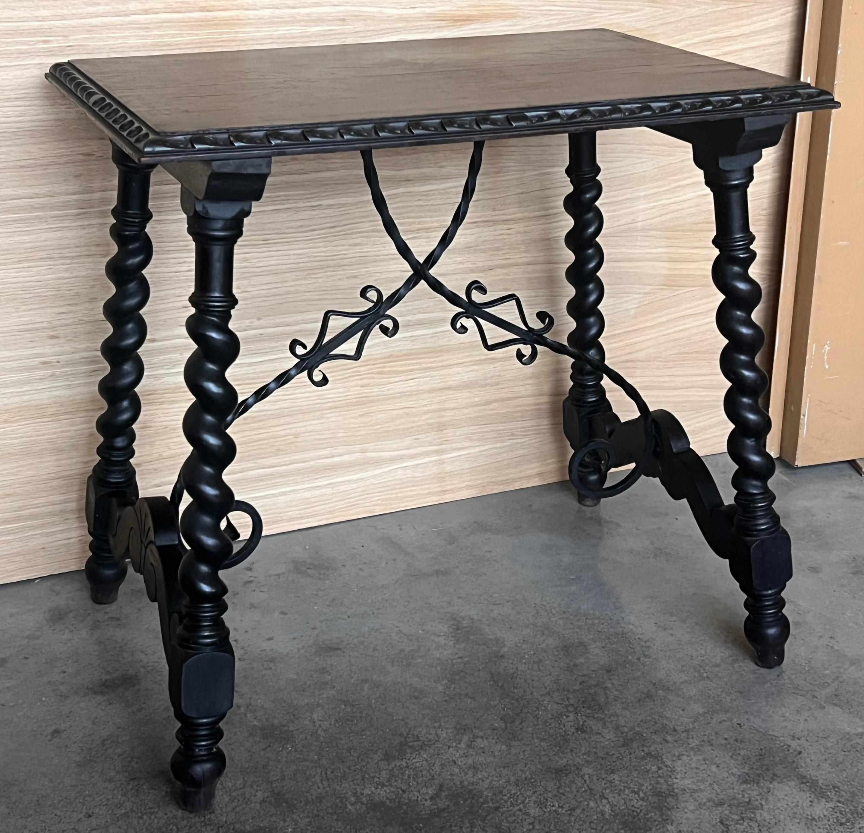 19th Spanish Side Table with Cared Turned Legs and Iron Stretcher For Sale 2
