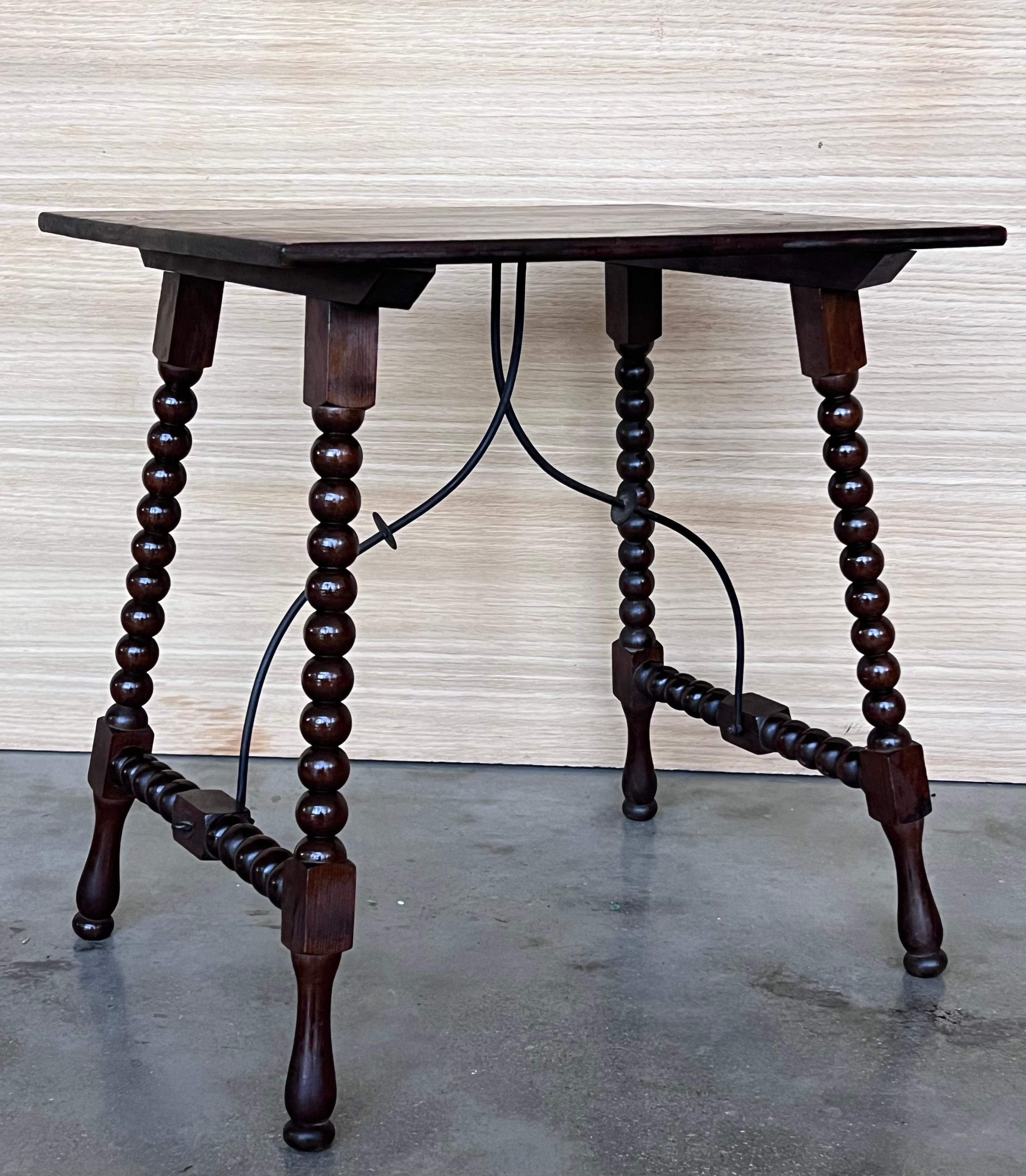 19th Spanish Side Table with Cared Turned Legs and Iron Stretcher For Sale 2