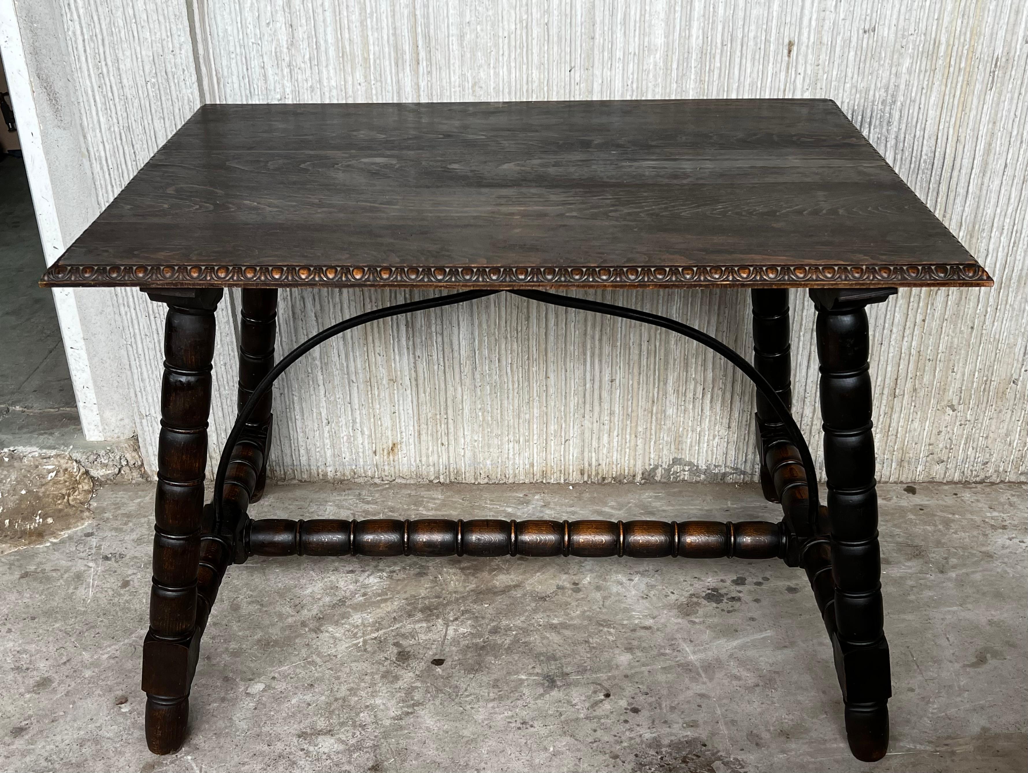 Baroque 19th Spanish Side Table with Cared Turned Legs and Wood Stretcher For Sale