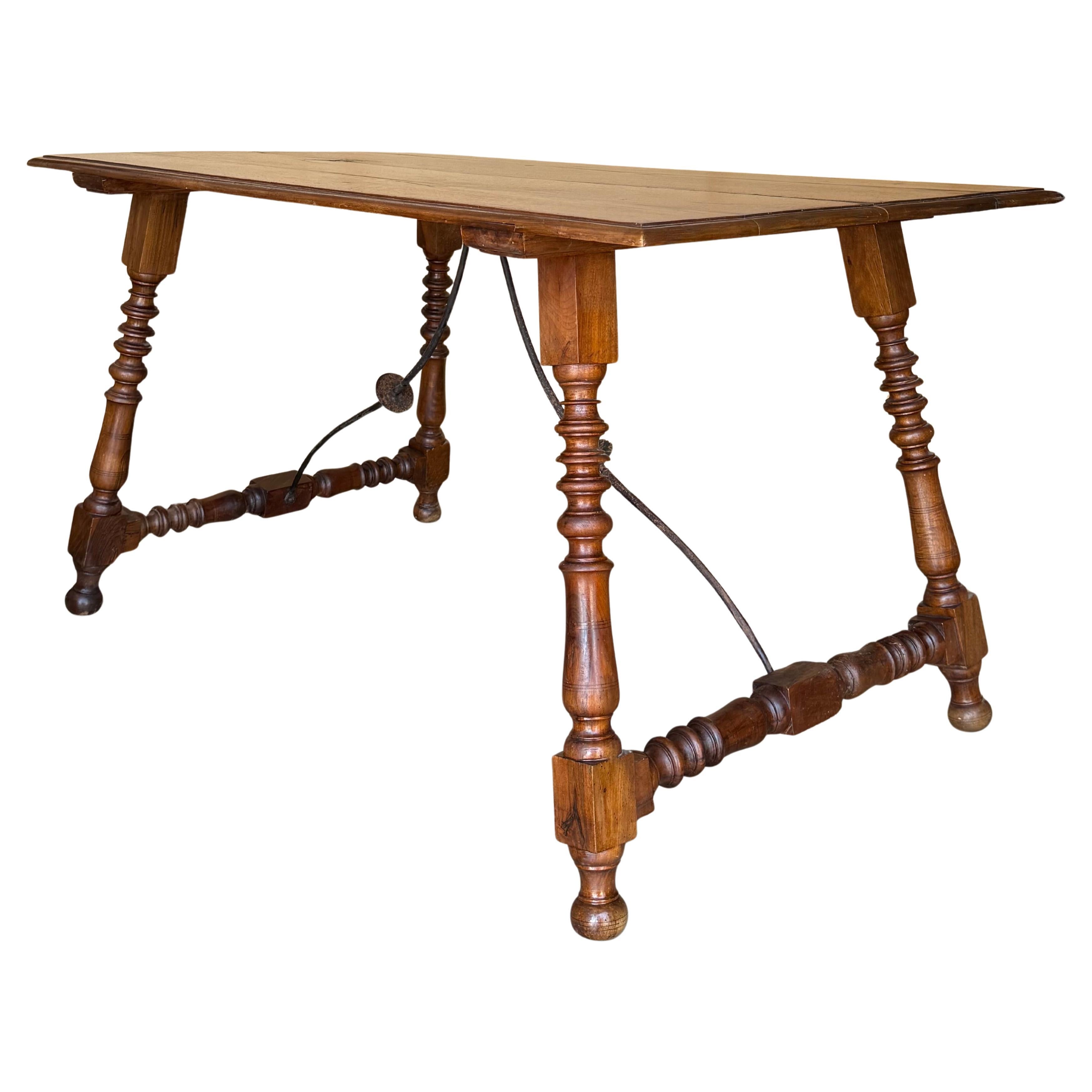 19th Spanish Sturdy Side Table with Carved Turned Legs and Double Stretcher For Sale