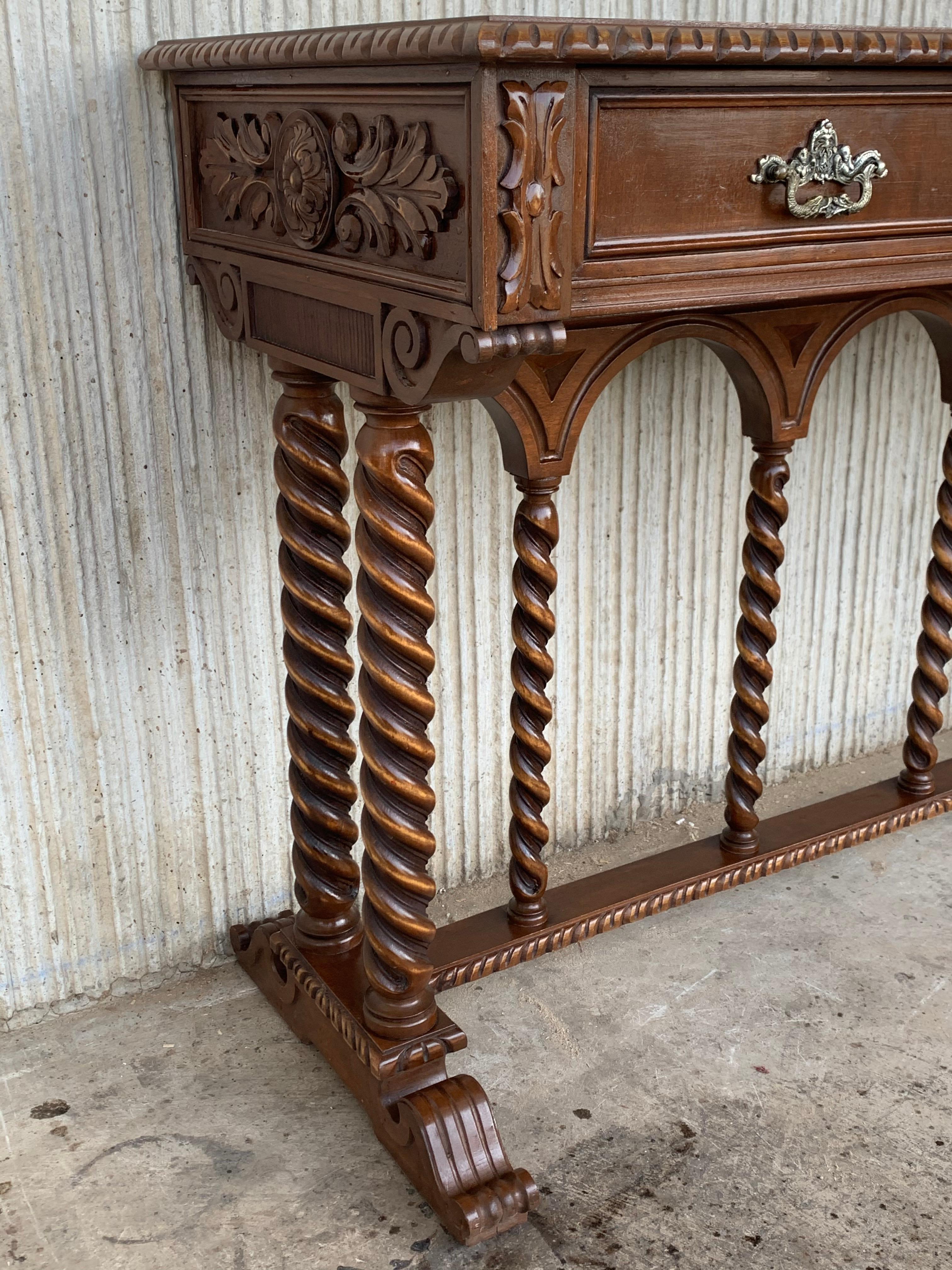 Spanish Tuscan Console Table with Three Drawers and Solomonic Columns Legs 1