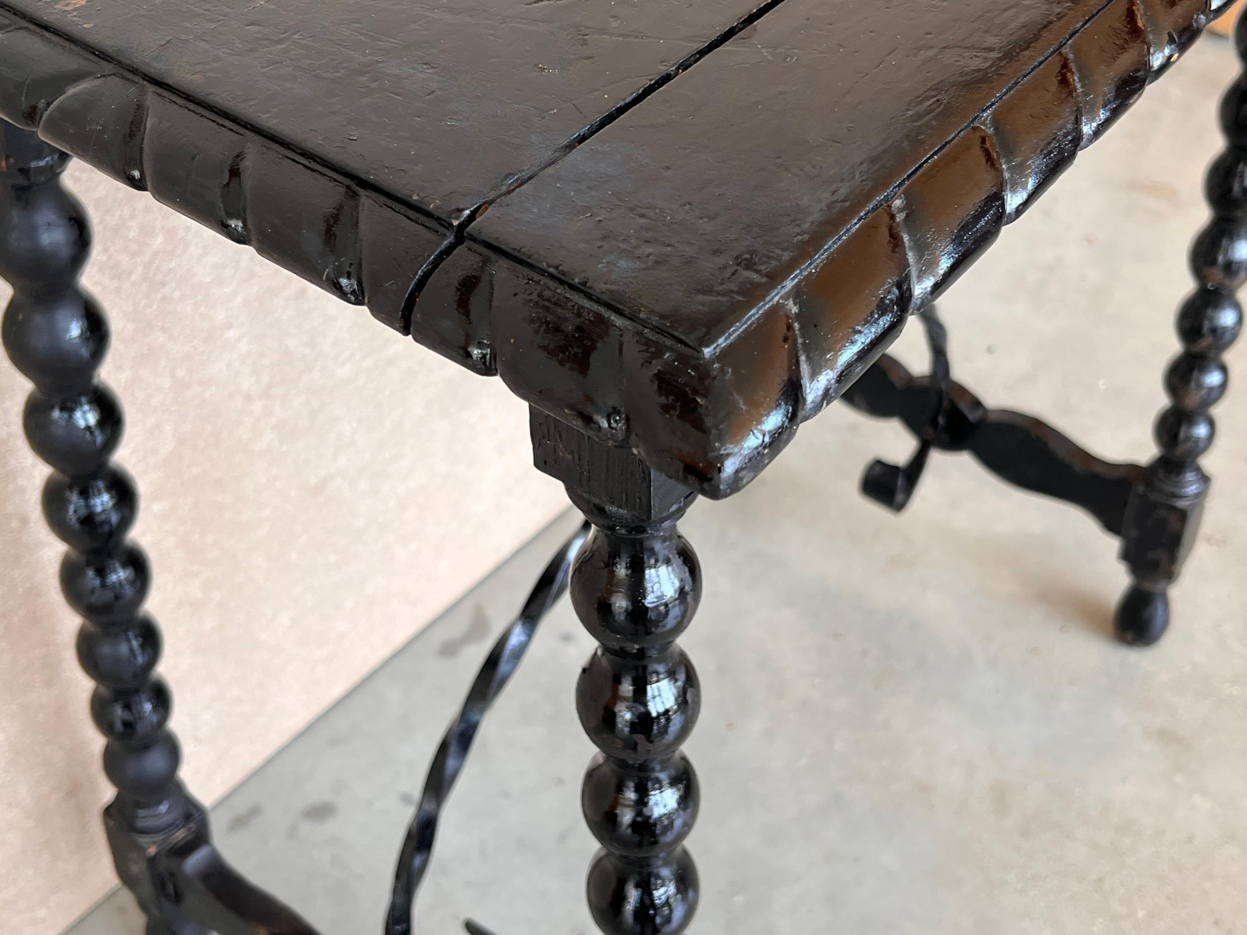 19th Century 19th Spanish Walnut Side Table with Turned Legs and Iron Stretcher For Sale