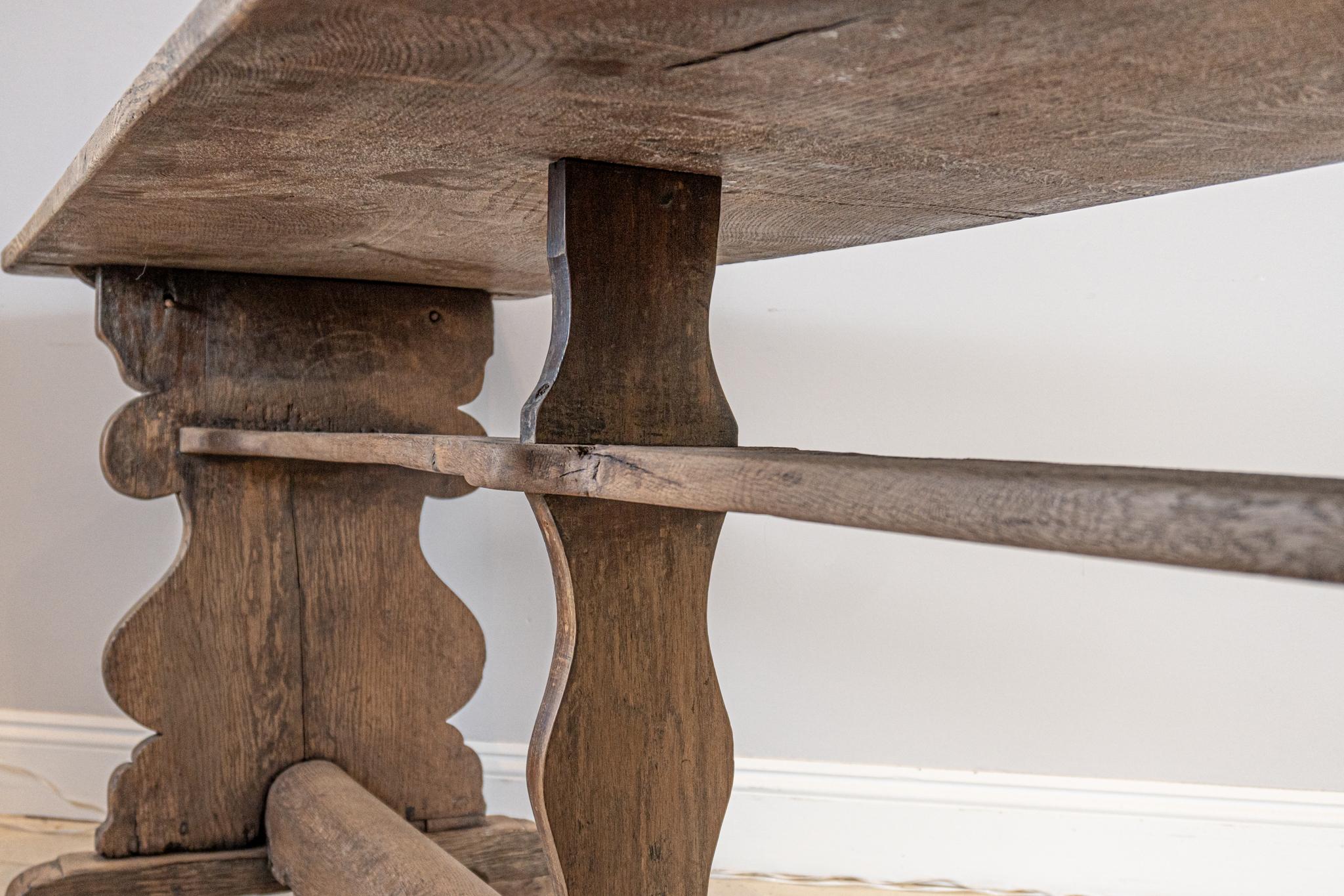 19th Swedish Century Oak Tavern Plank Topped Dining or Kitchen Table In Good Condition In London, GB