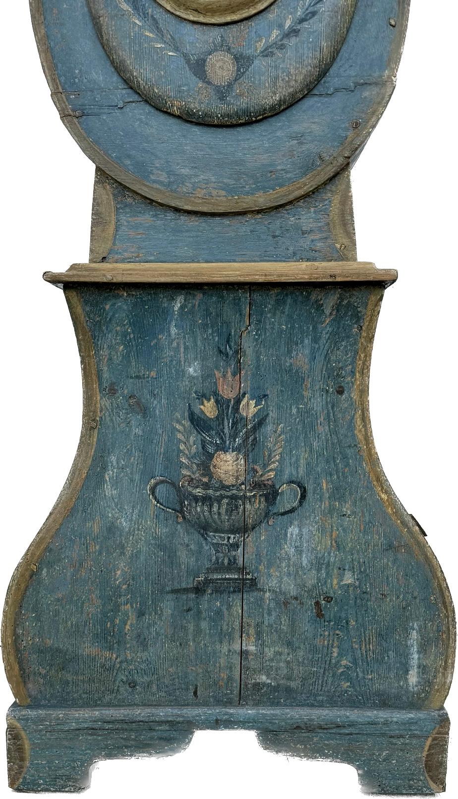 Schwedische Gustavianische Standuhr, bemalte Mora-Uhr, 19. Jahrhundert  (Holz)