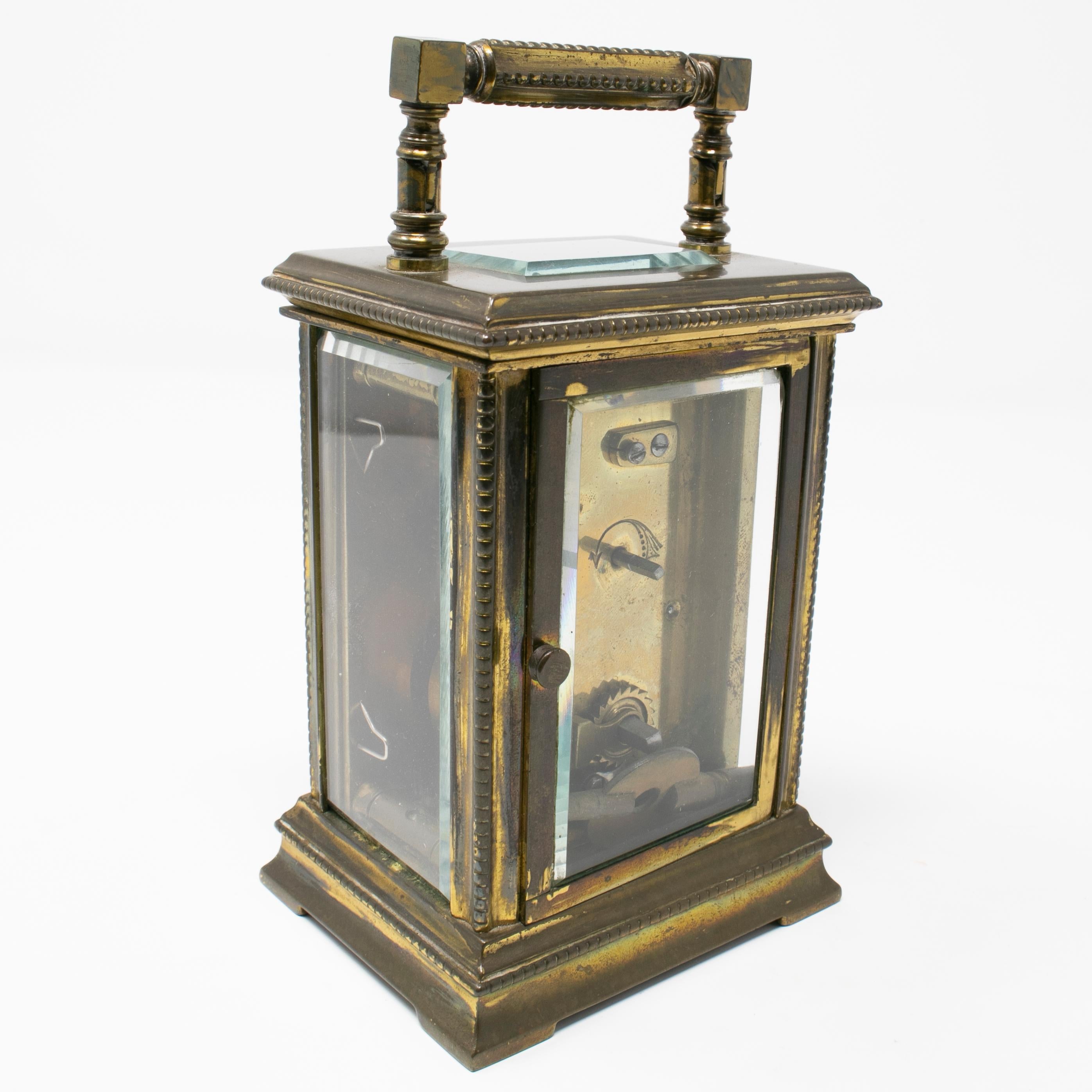 Français horloge française du 19ème siècle en bronze pour calèche en vente