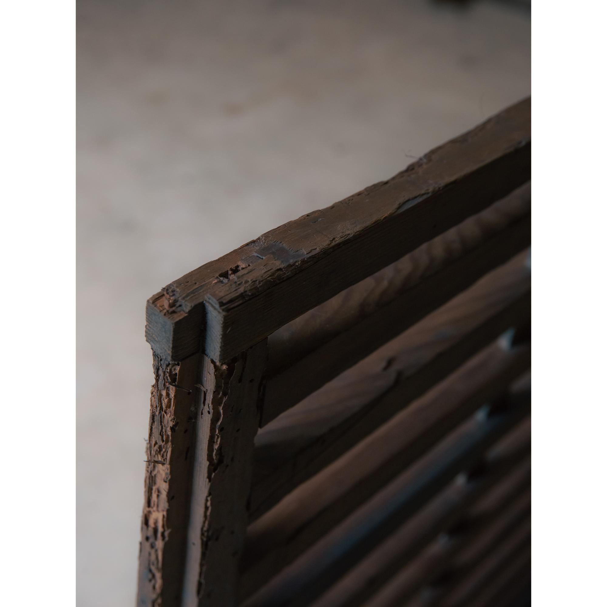 19th thick black lattice door. antique sliding door. wabi sabi Japanese shoji en venta 3