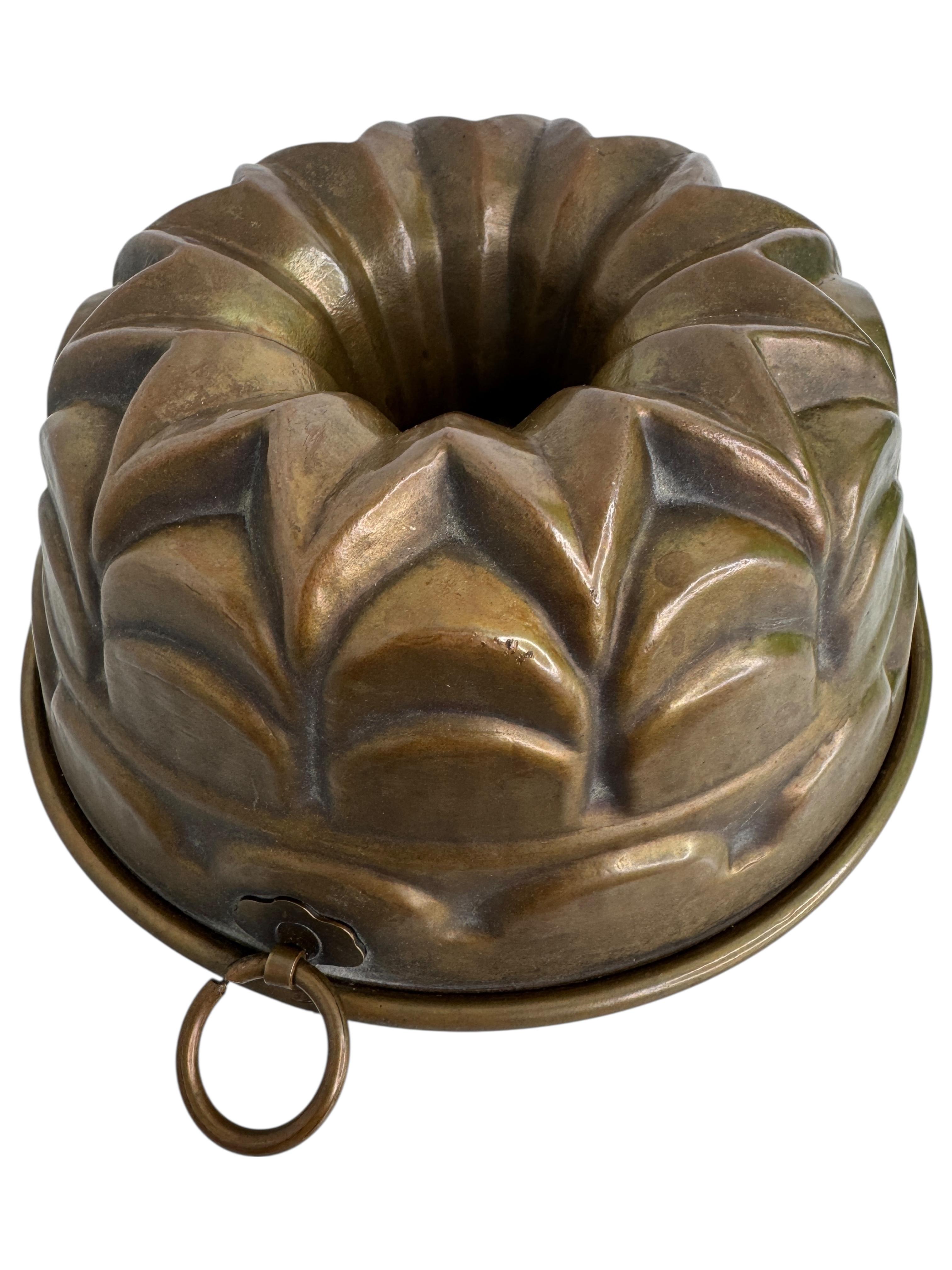 Metal 19th to 20th Century Copper Backing Cake Mold, German Antique 1900s For Sale