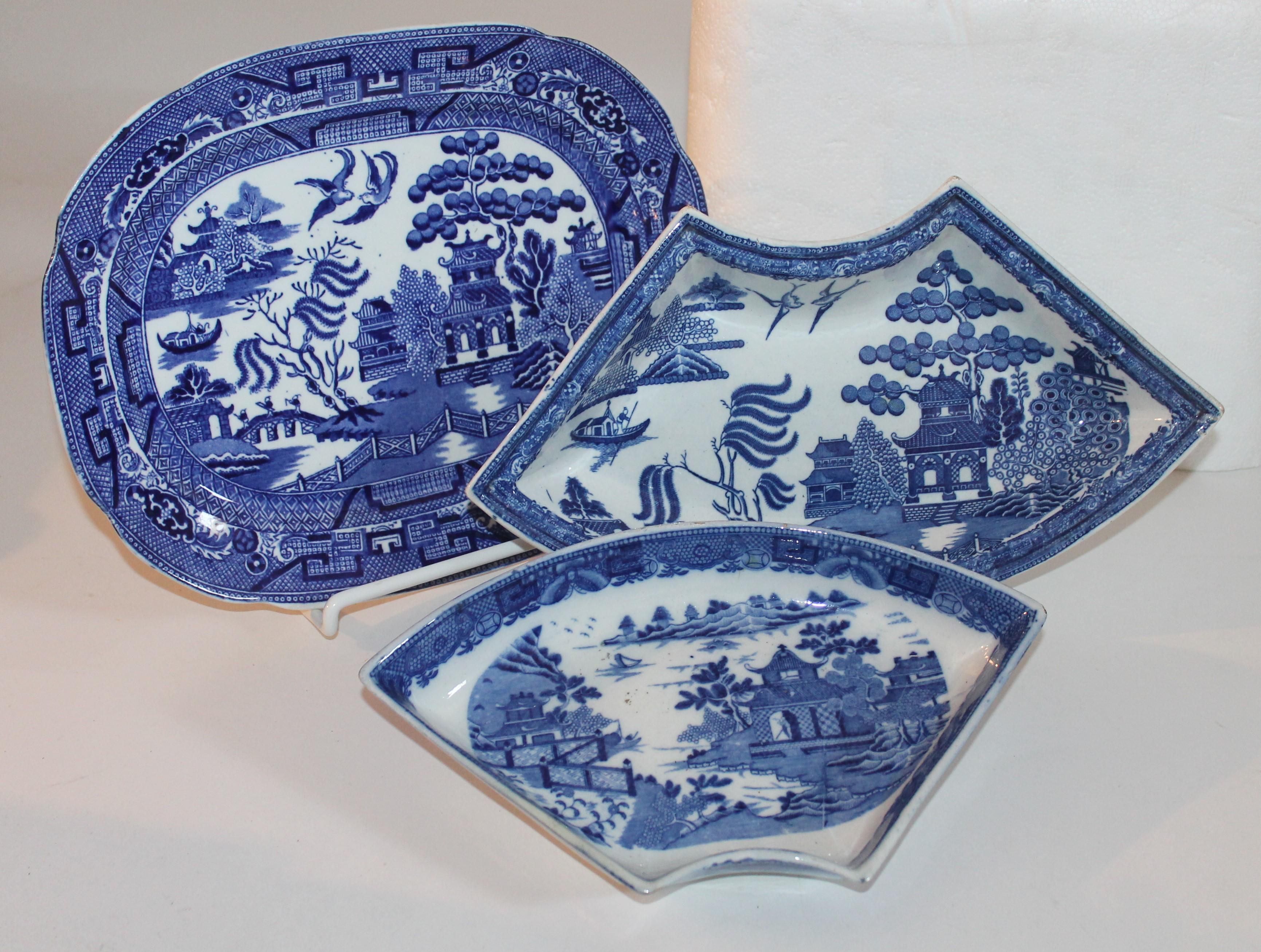 19th Century 19th-20th Century Blue Willow Collection, 9 Pcs For Sale