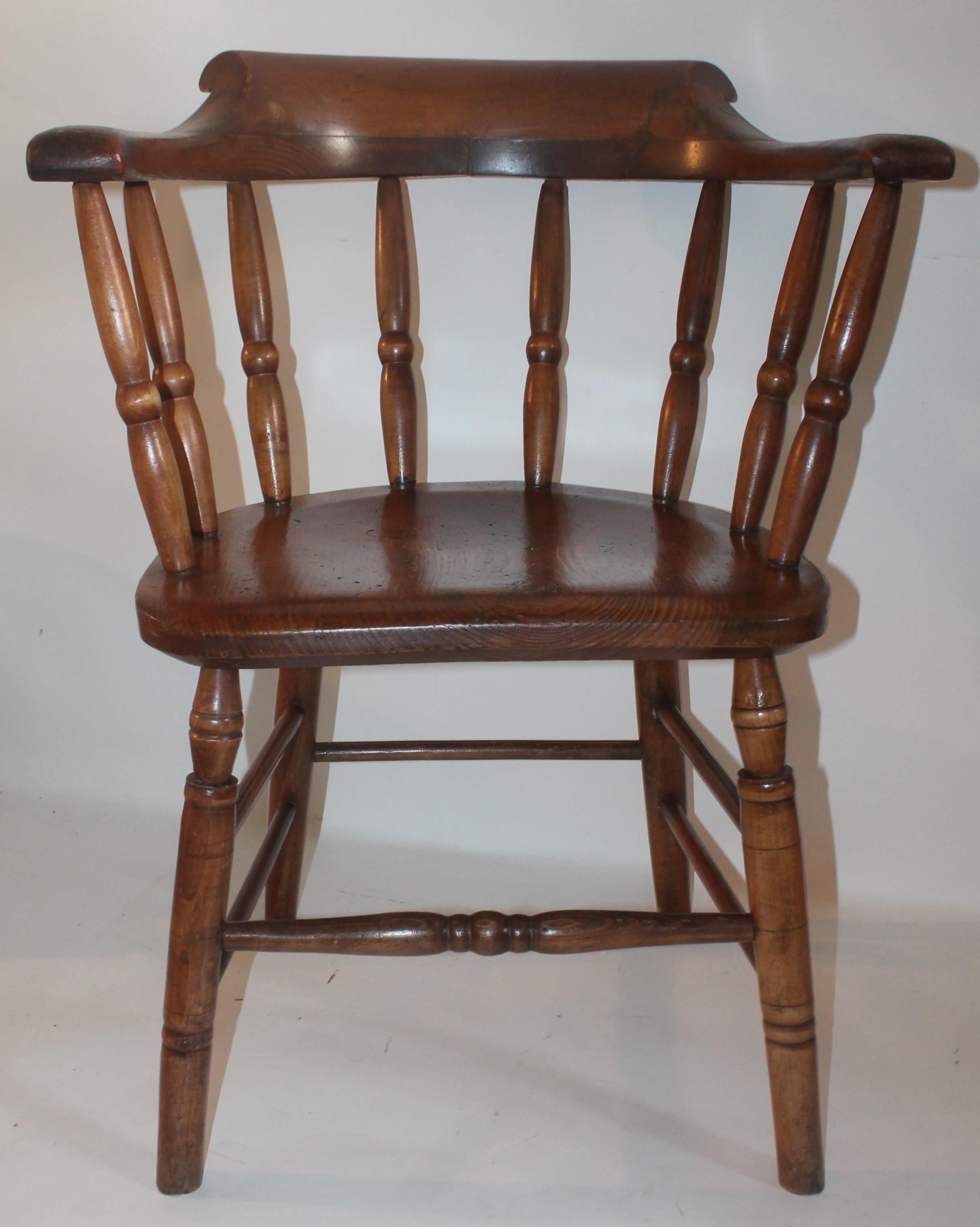 American Colonial 19th Century American Pub or Captains Chairs / Pair