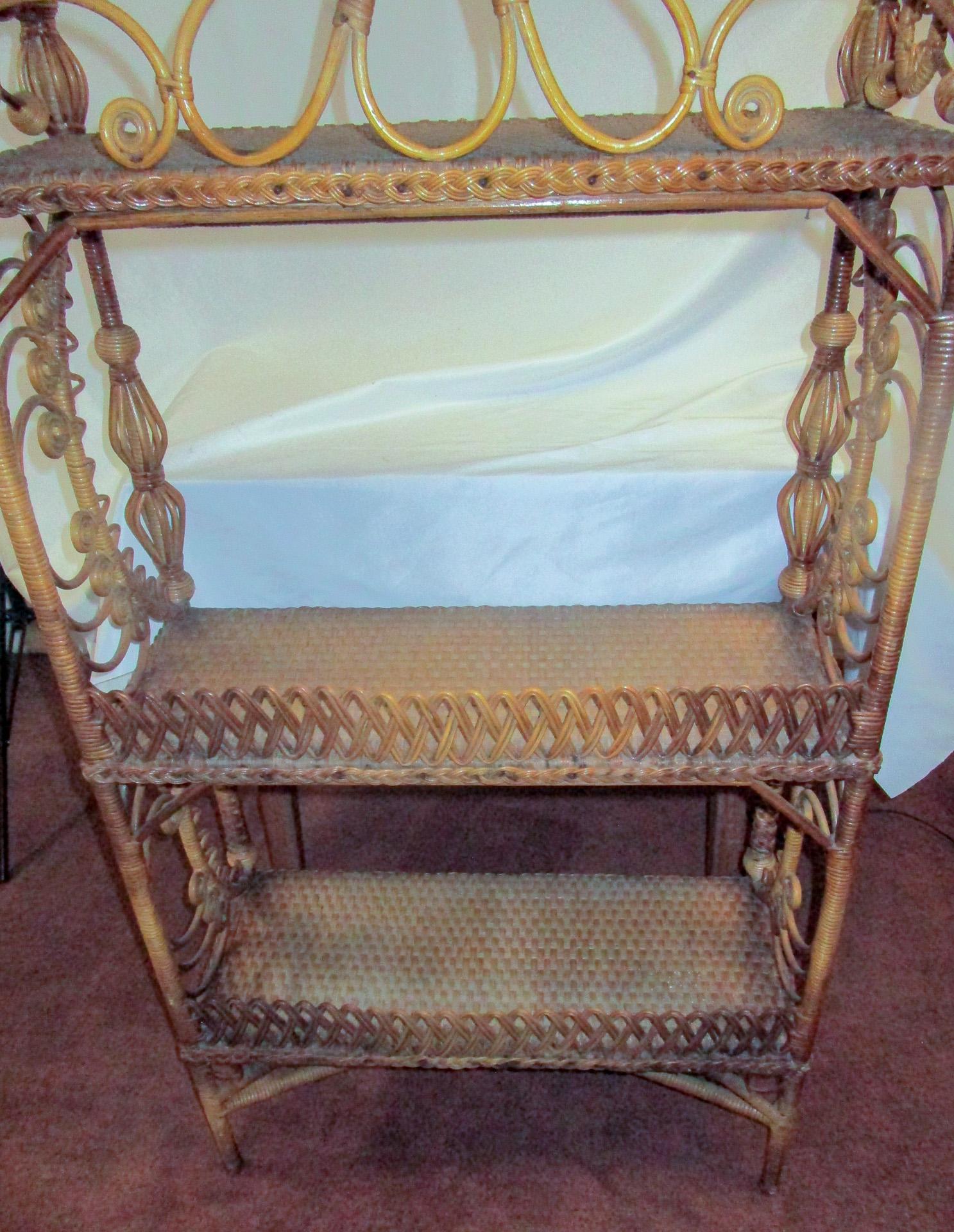 19thc American Victorian Heywood Brothers & Co. Natural Wicker Étagère 9