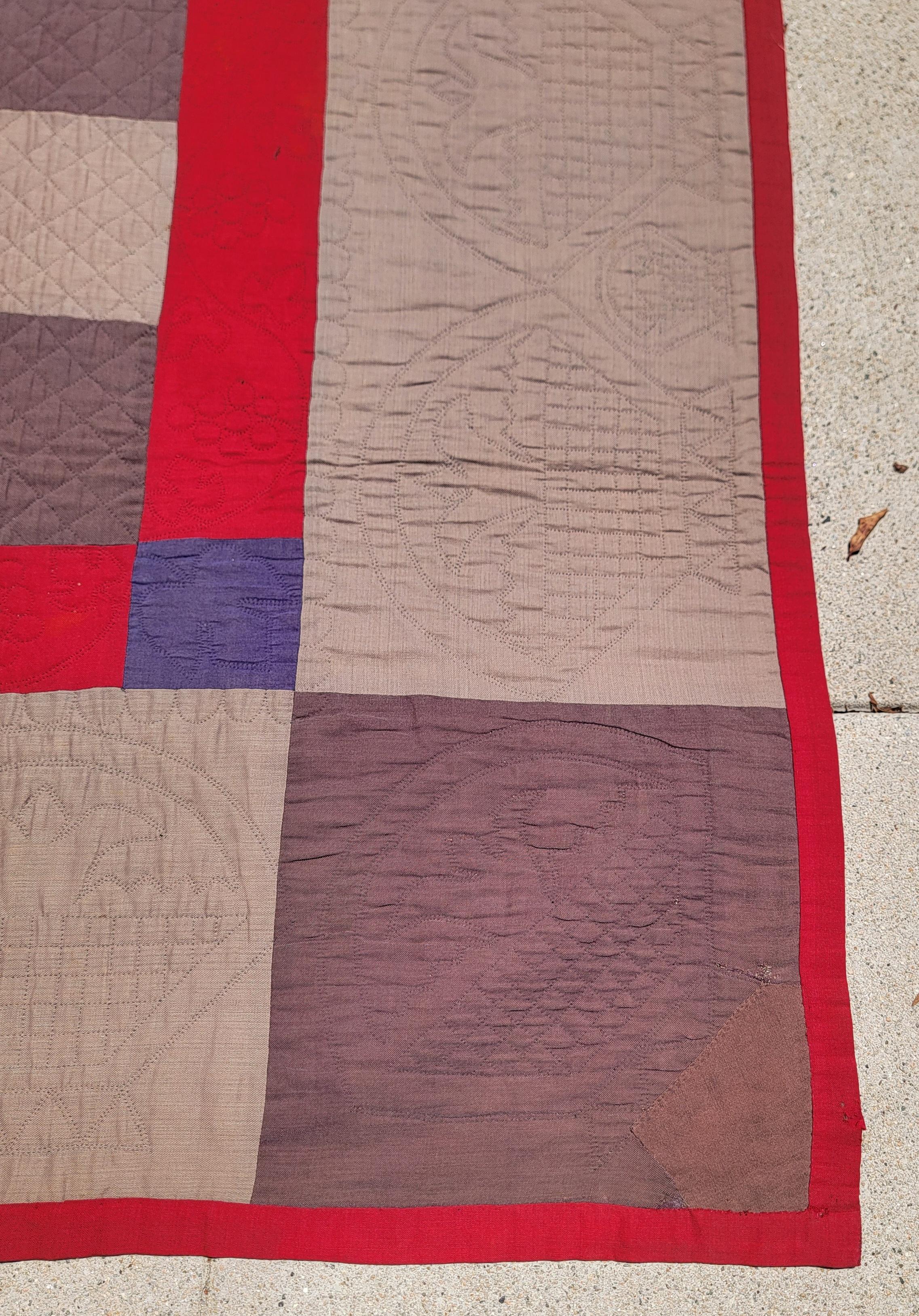 19thc Amish Wool Bars Quilt In Good Condition For Sale In Los Angeles, CA