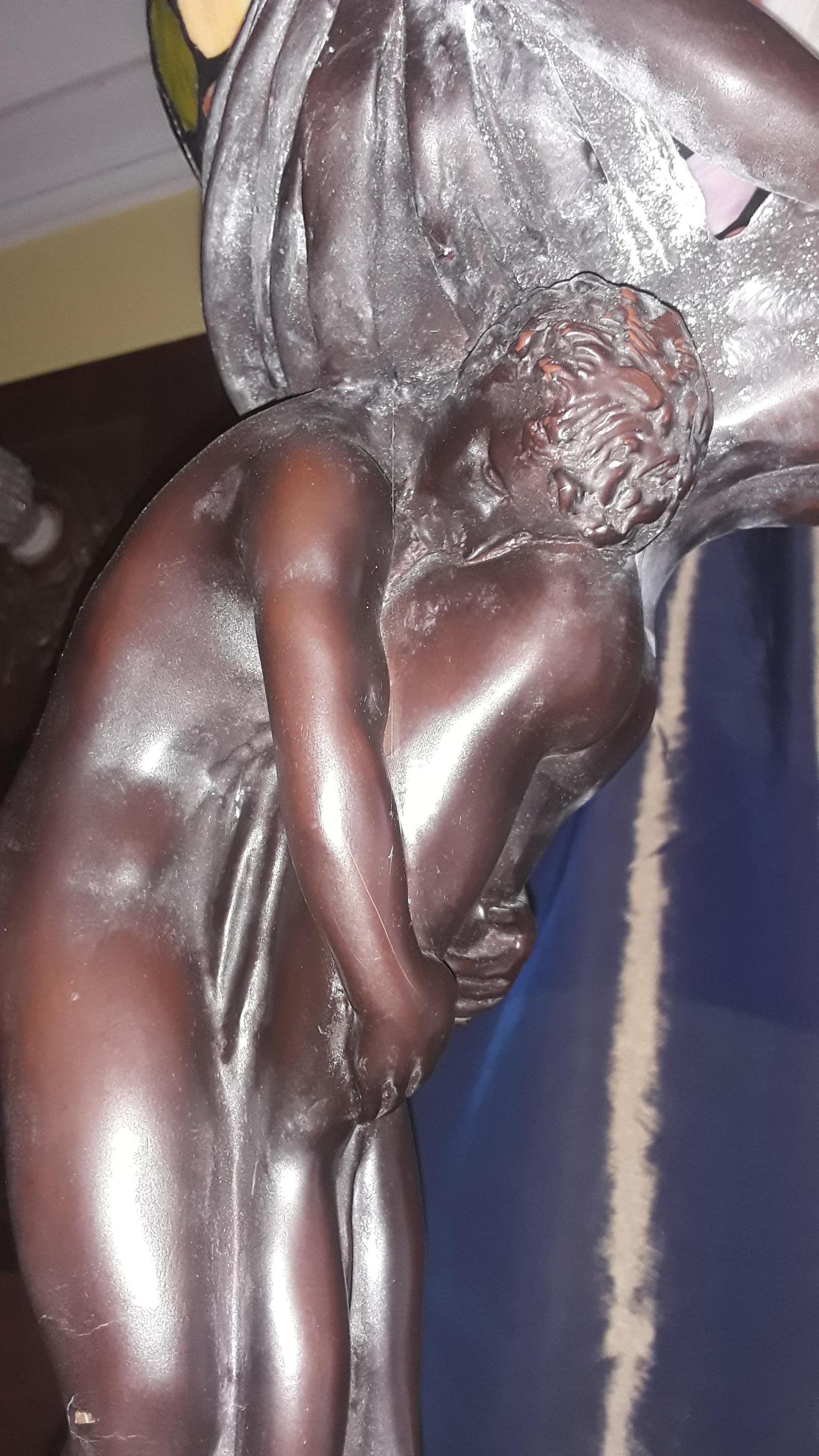 Grande table figurative Art Nouveau du 19ème siècle signée en bronze par Gustav Gurschner en vente 11