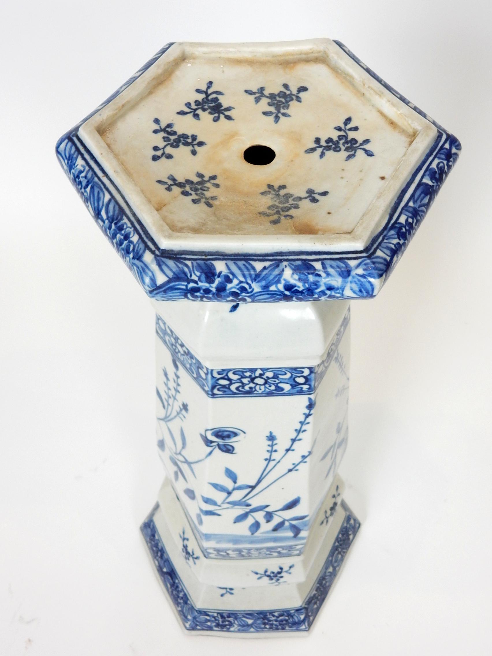 Chinoiserie 19thc Antique Chinese Blue and White Porcelain Jardinière Planter