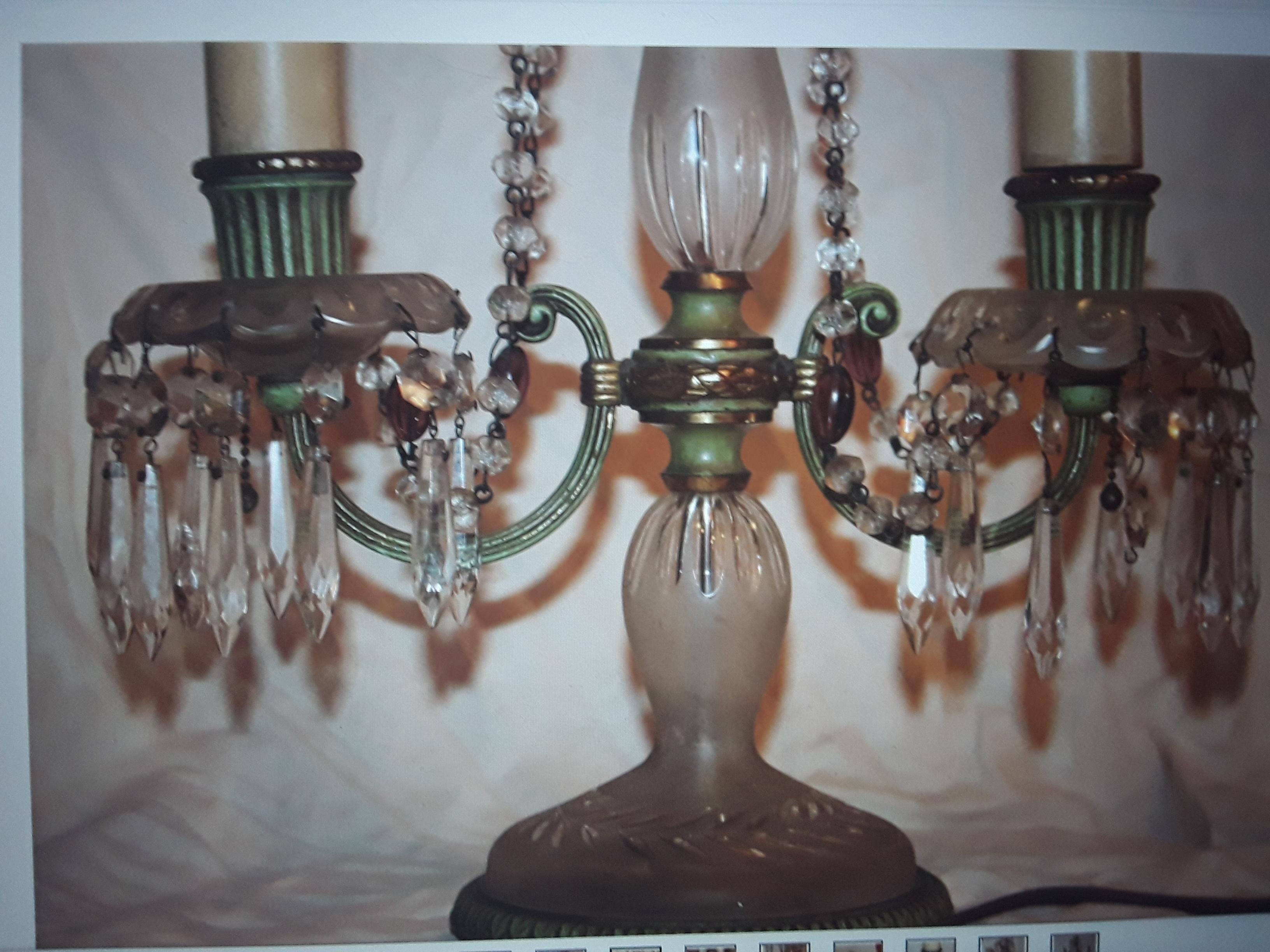 A.F.I.C C. 2 Light Frosted Cut Crystal Table Lamp/ Girandole, 19e siècle. en vente 1