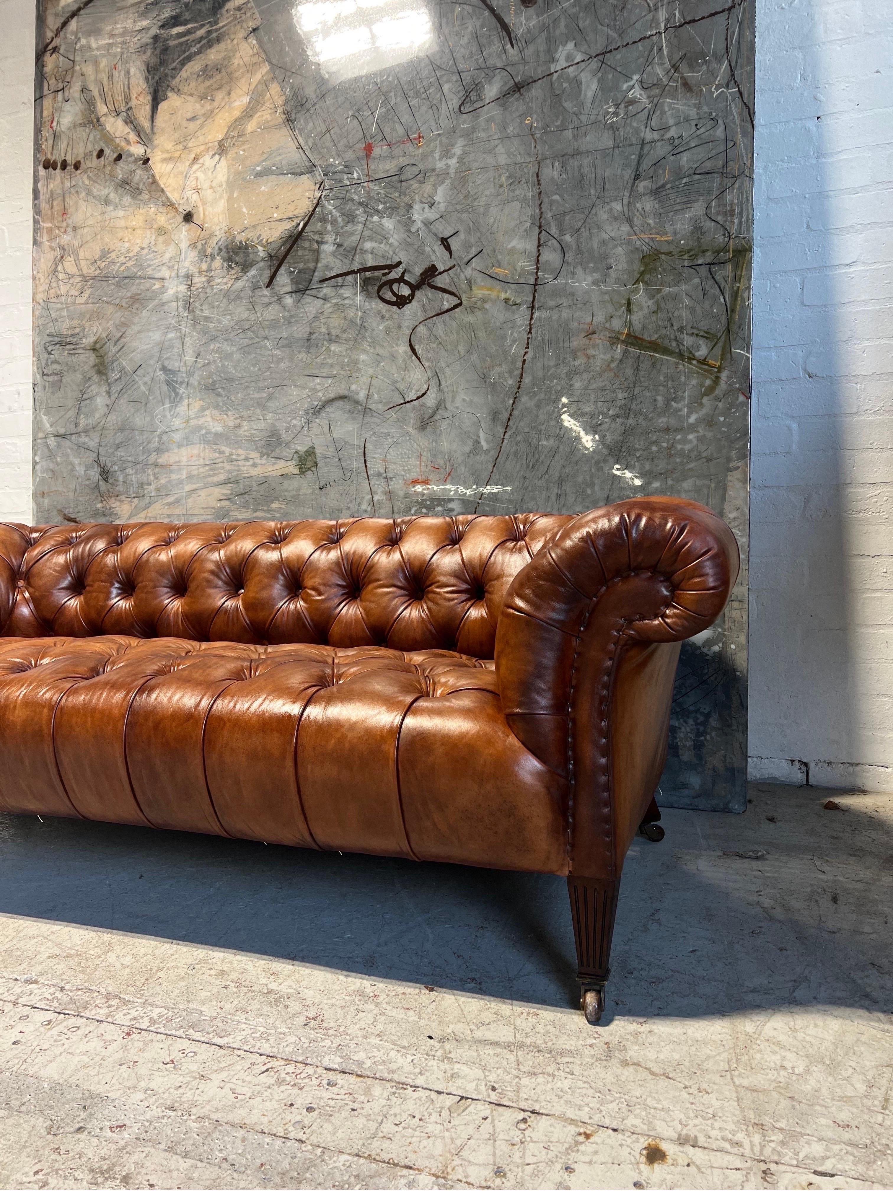 19thC Antique Hamptons & Sons Chesterfield Sofa In Hand Dyed Whiskey Leather For Sale 5