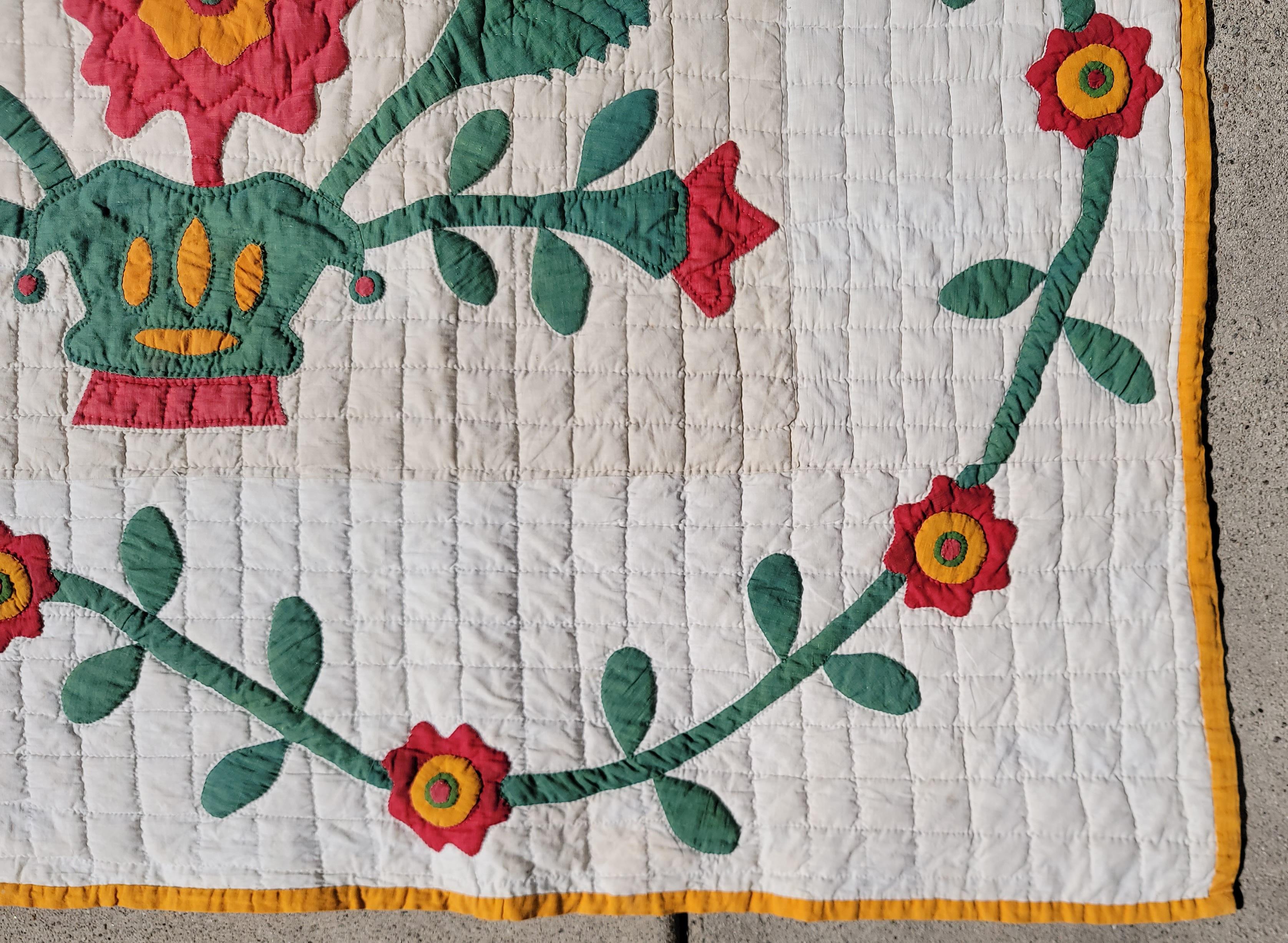 Hand-Crafted 19th C Applique Quilt from Pennsylvania For Sale